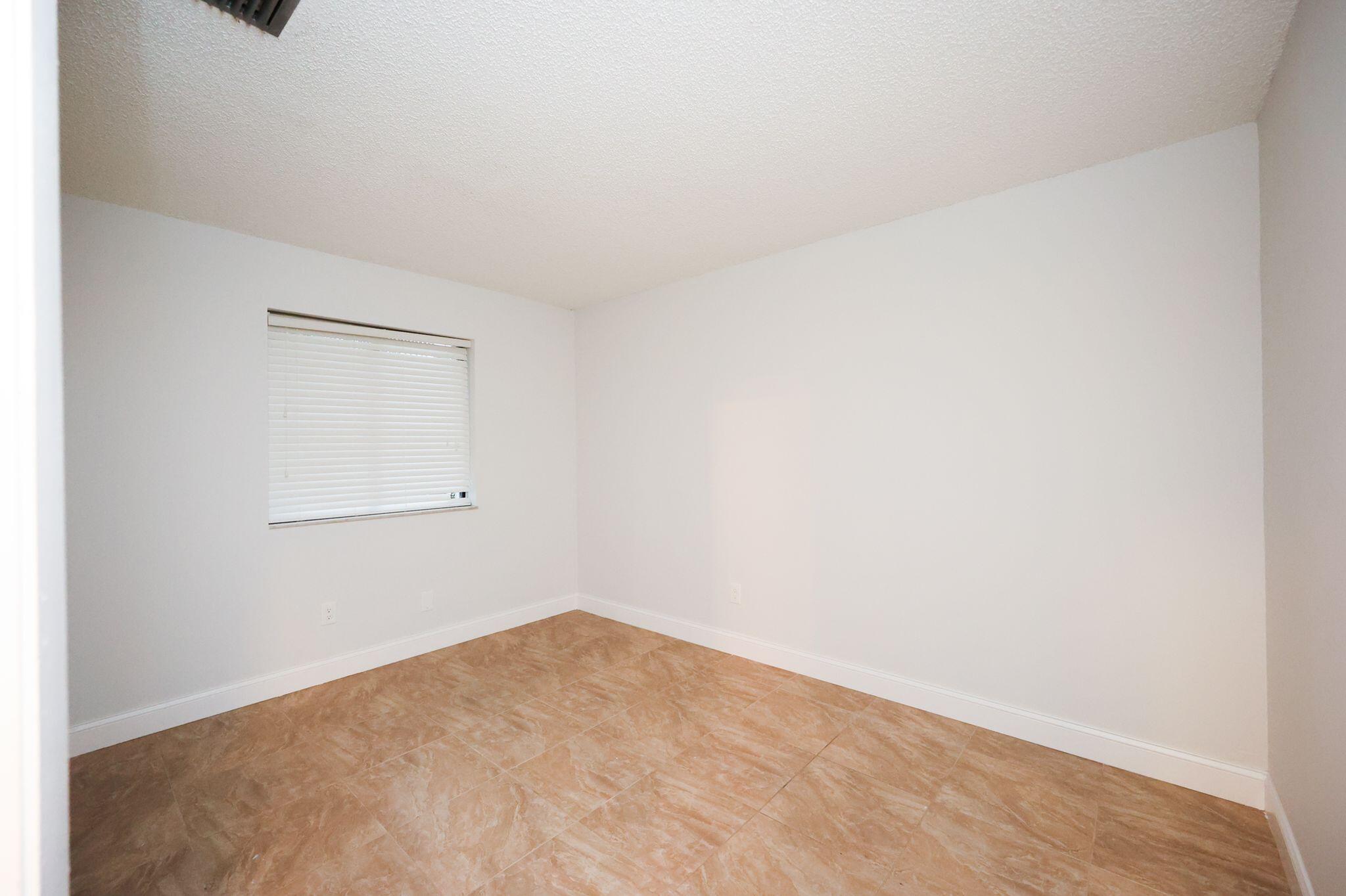 BOCA BEND - Residential Lease