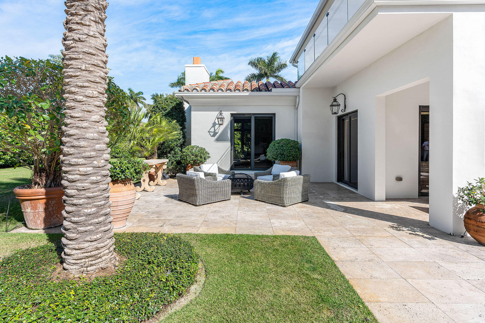 ROYAL PALM YACHT & COUNTRY CLUB - Residential