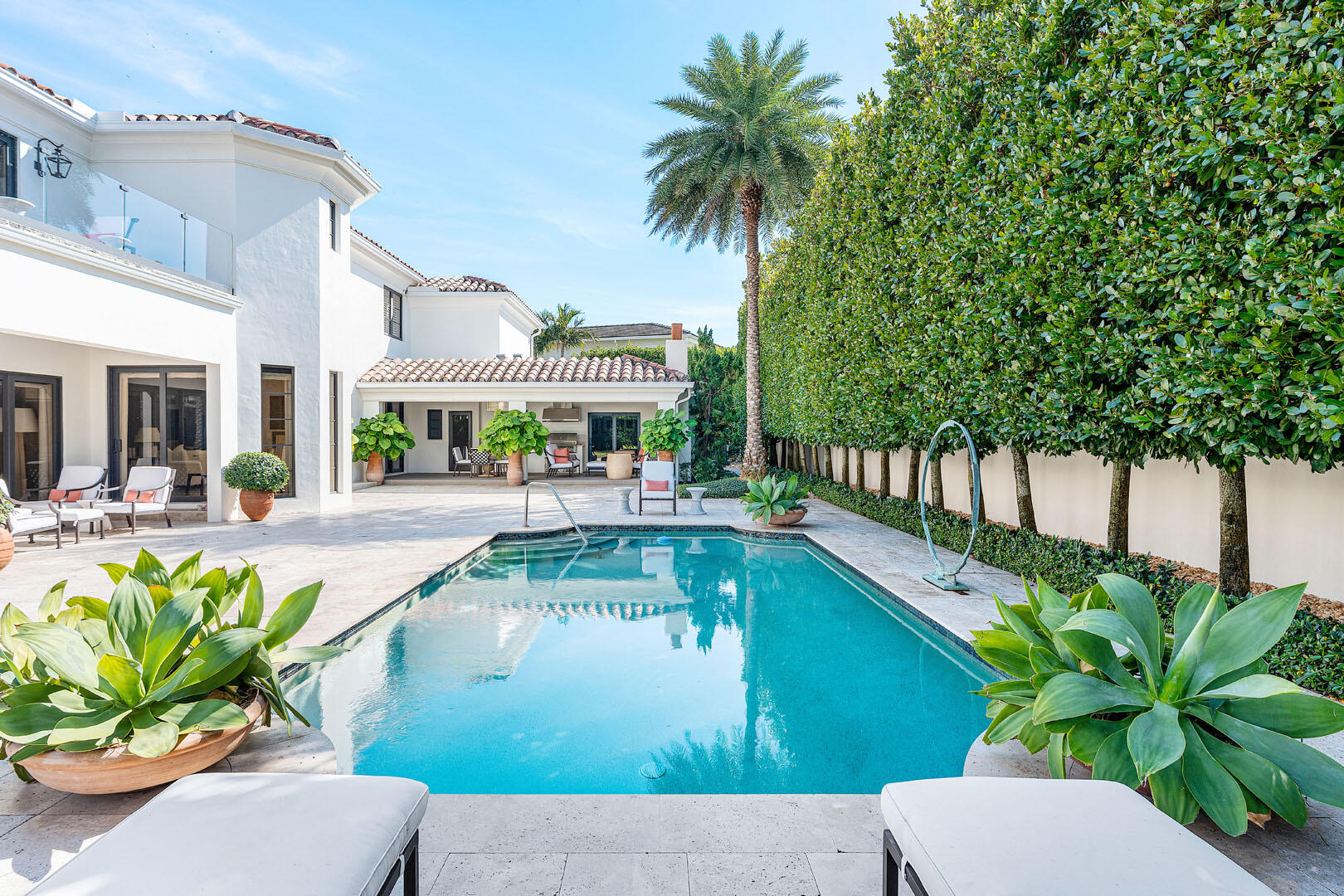 ROYAL PALM YACHT & COUNTRY CLUB - Residential