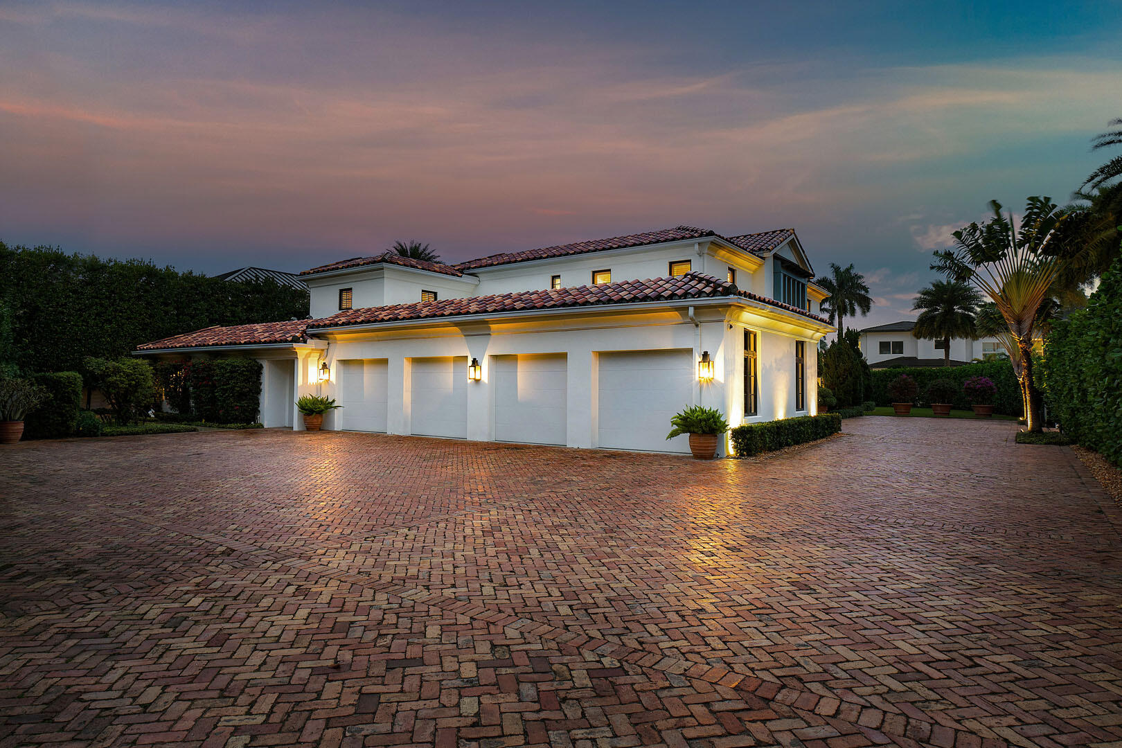 ROYAL PALM YACHT & COUNTRY CLUB - Residential