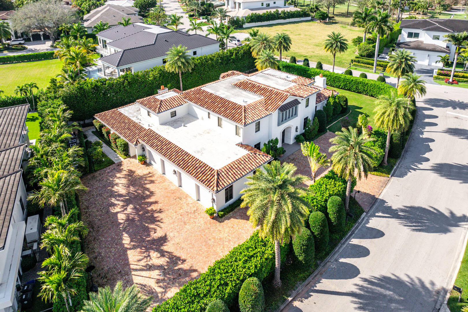 ROYAL PALM YACHT & COUNTRY CLUB - Residential