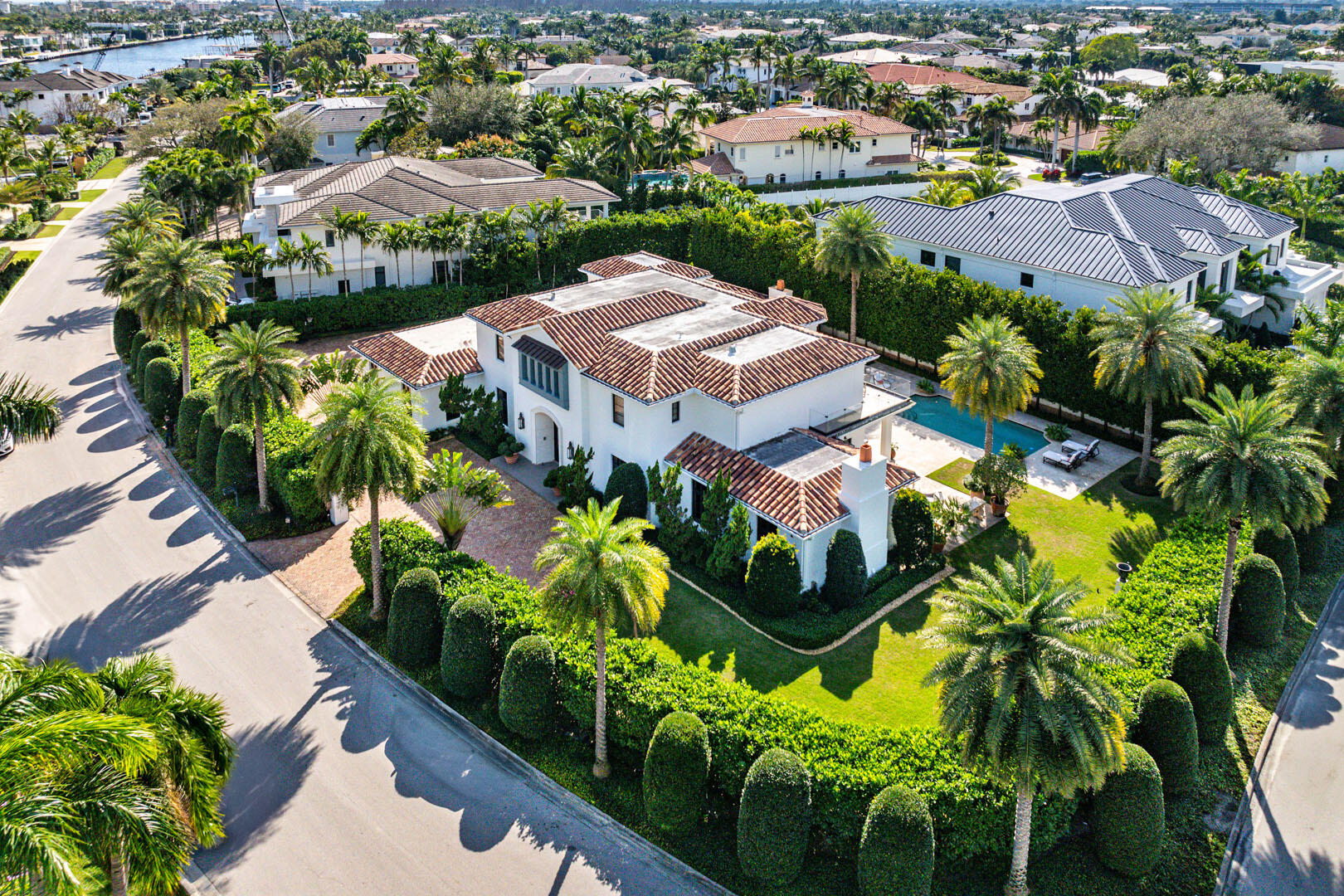 ROYAL PALM YACHT & COUNTRY CLUB - Residential