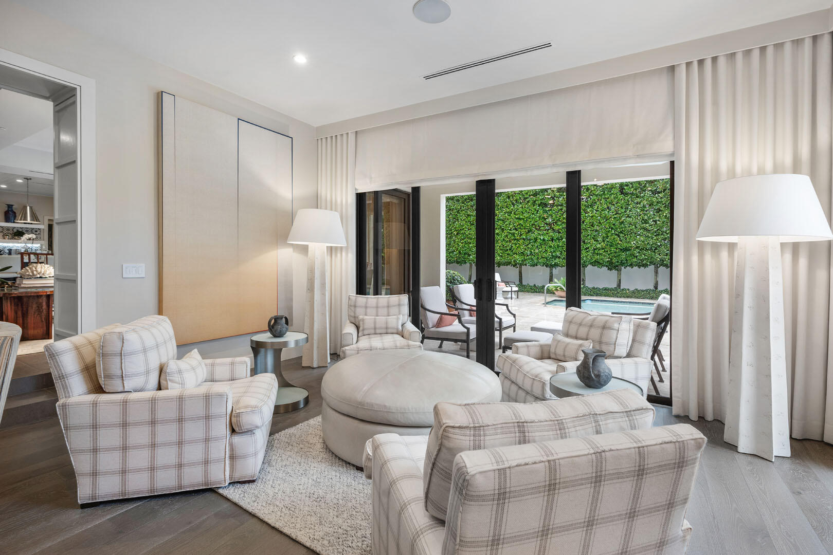 ROYAL PALM YACHT & COUNTRY CLUB - Residential