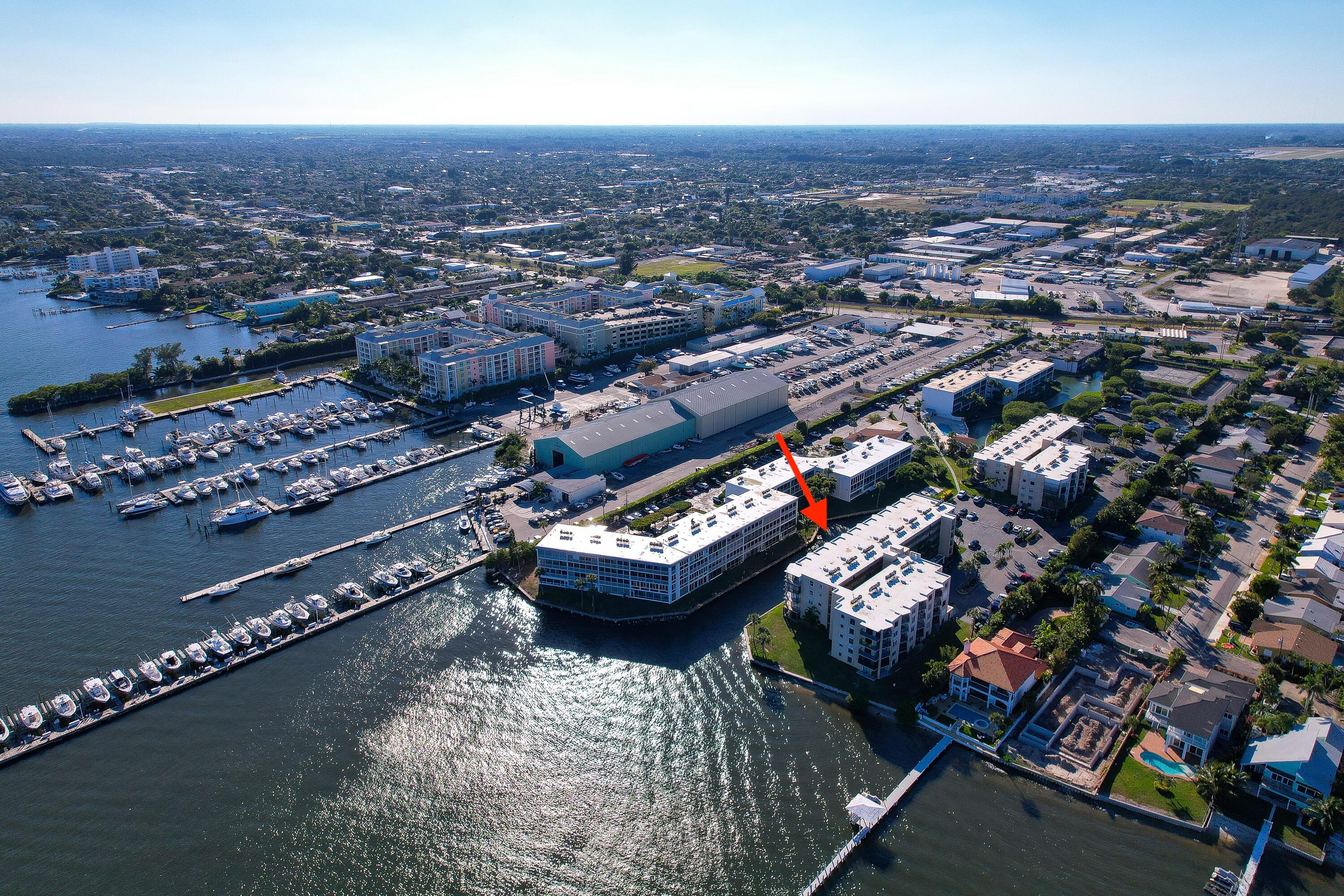 HIDDEN HARBOUR OF THE PALM BEACHES CONDO - Residential