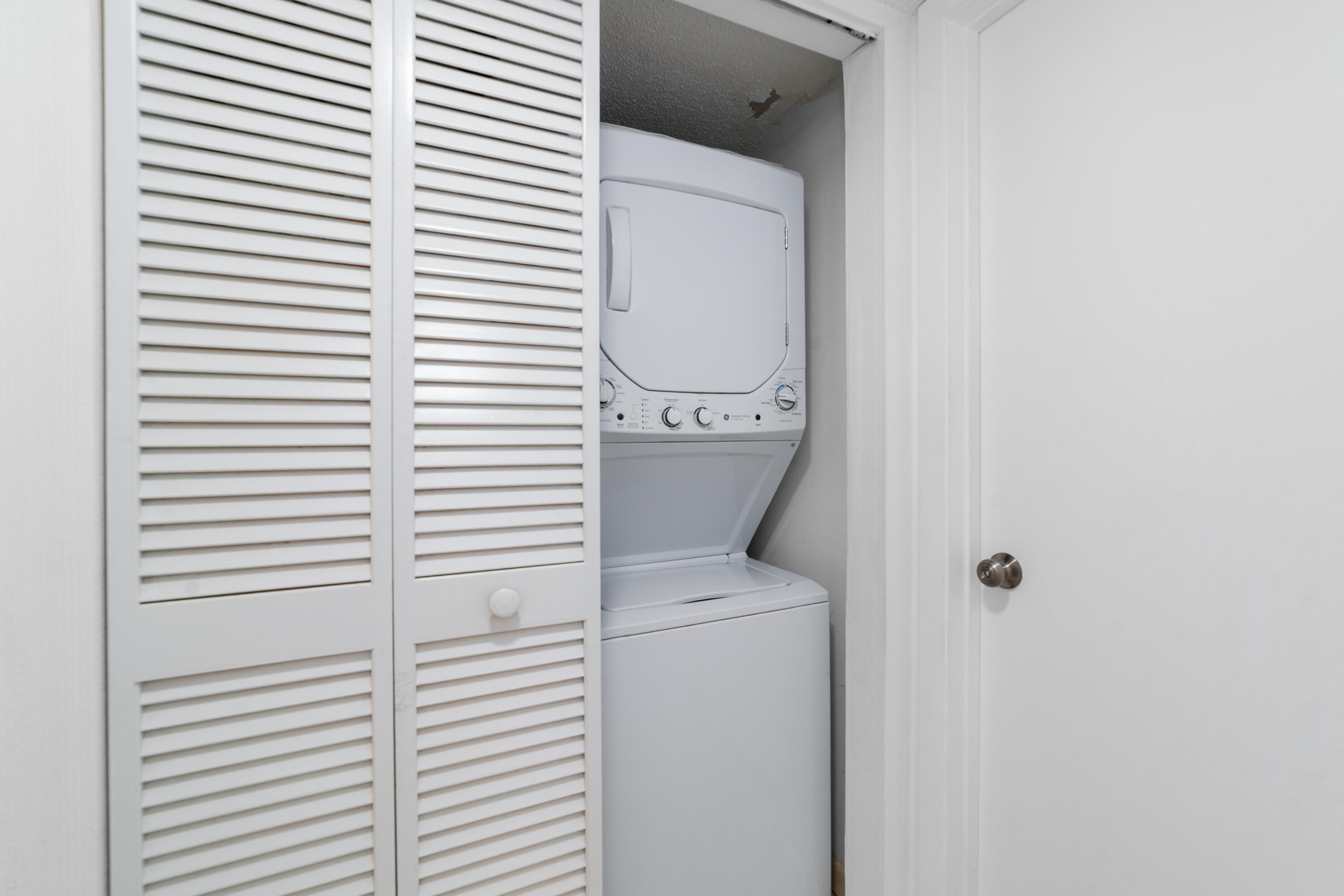 HIDDEN HARBOUR OF THE PALM BEACHES CONDO - Residential