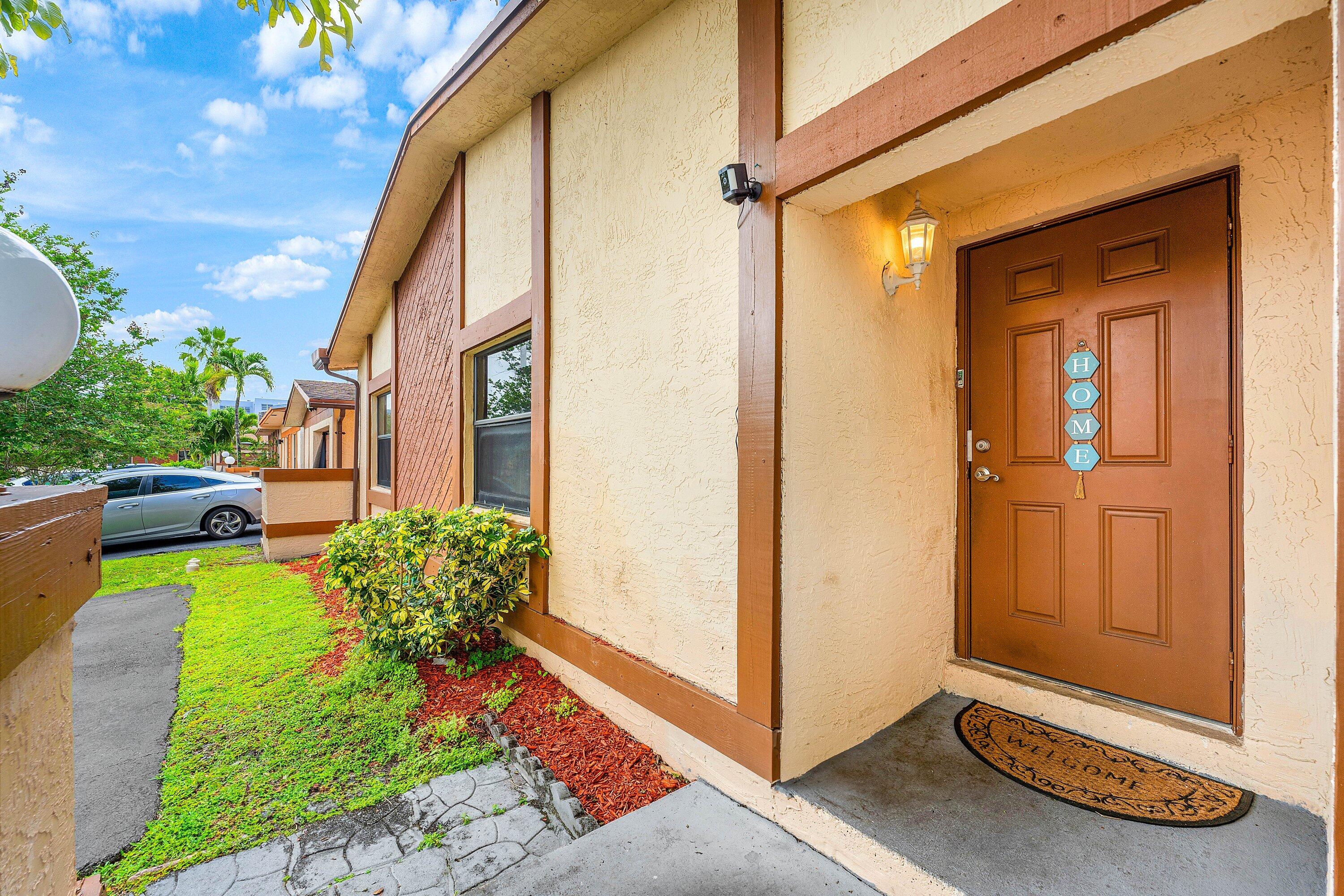 SUNRISE GOLF VILLAGE NORTH - Residential