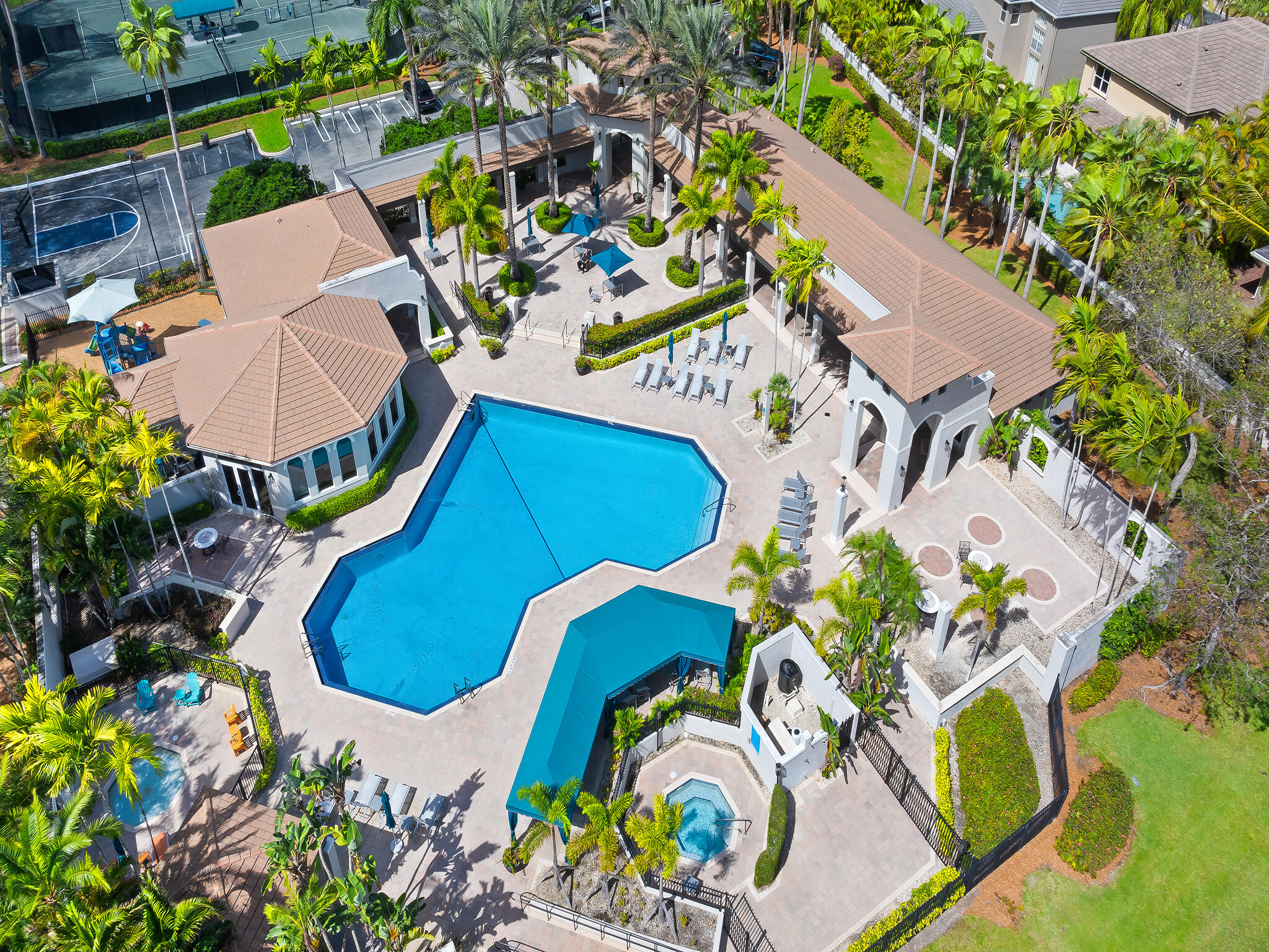 SATURNIA ISLES 1 - Residential