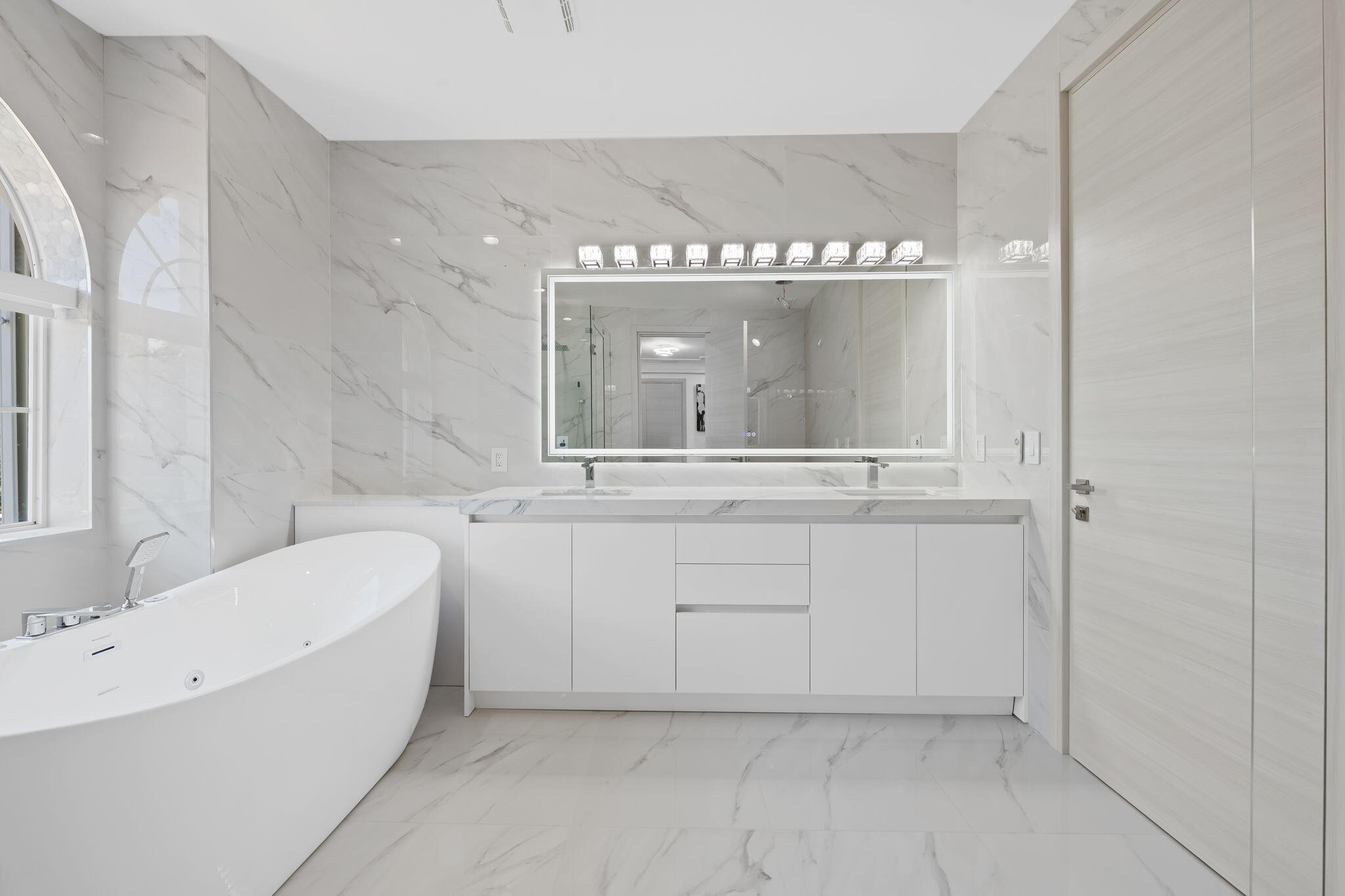 SATURNIA ISLES 1 - Residential