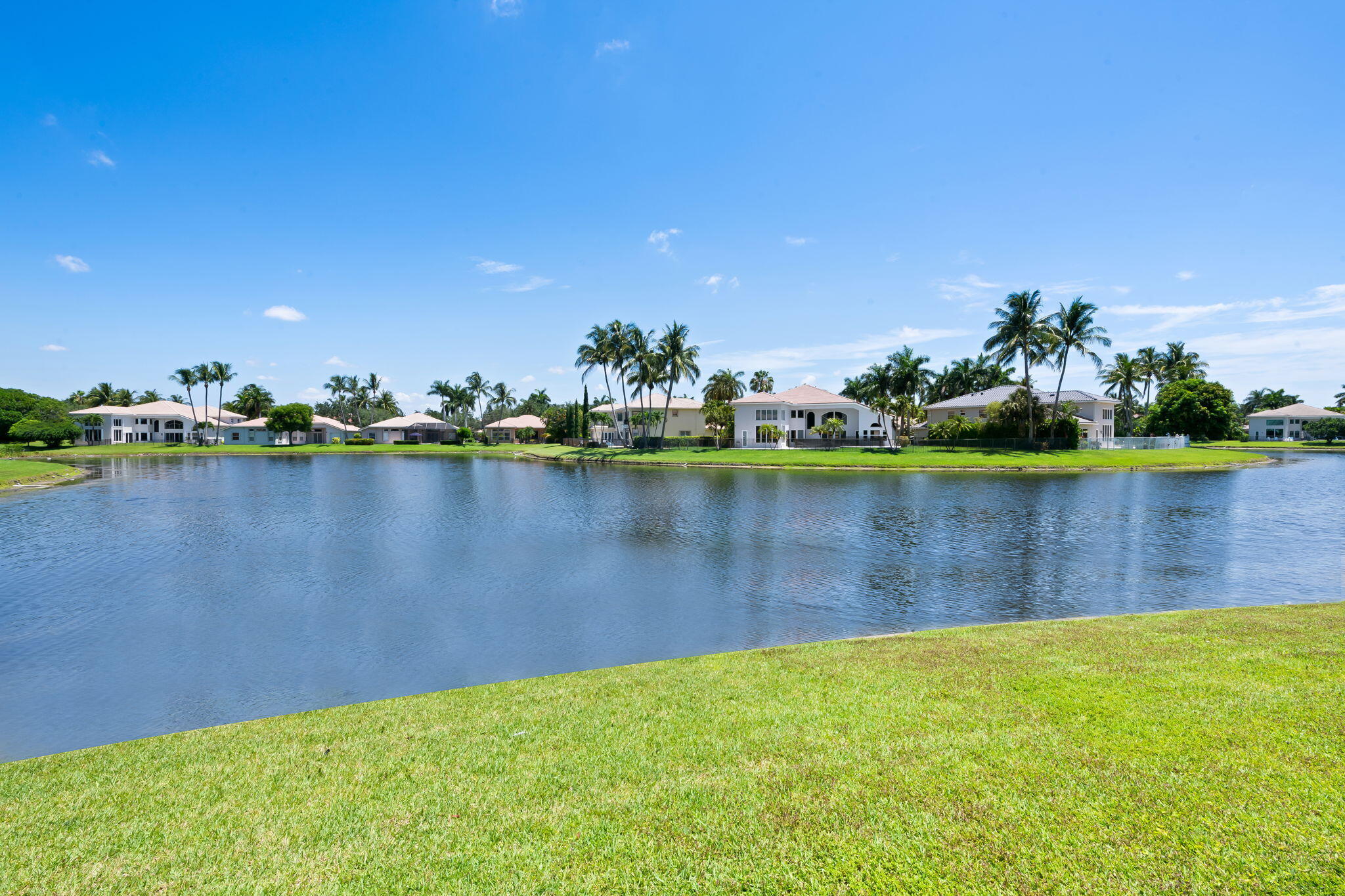 SATURNIA ISLES 1 - Residential