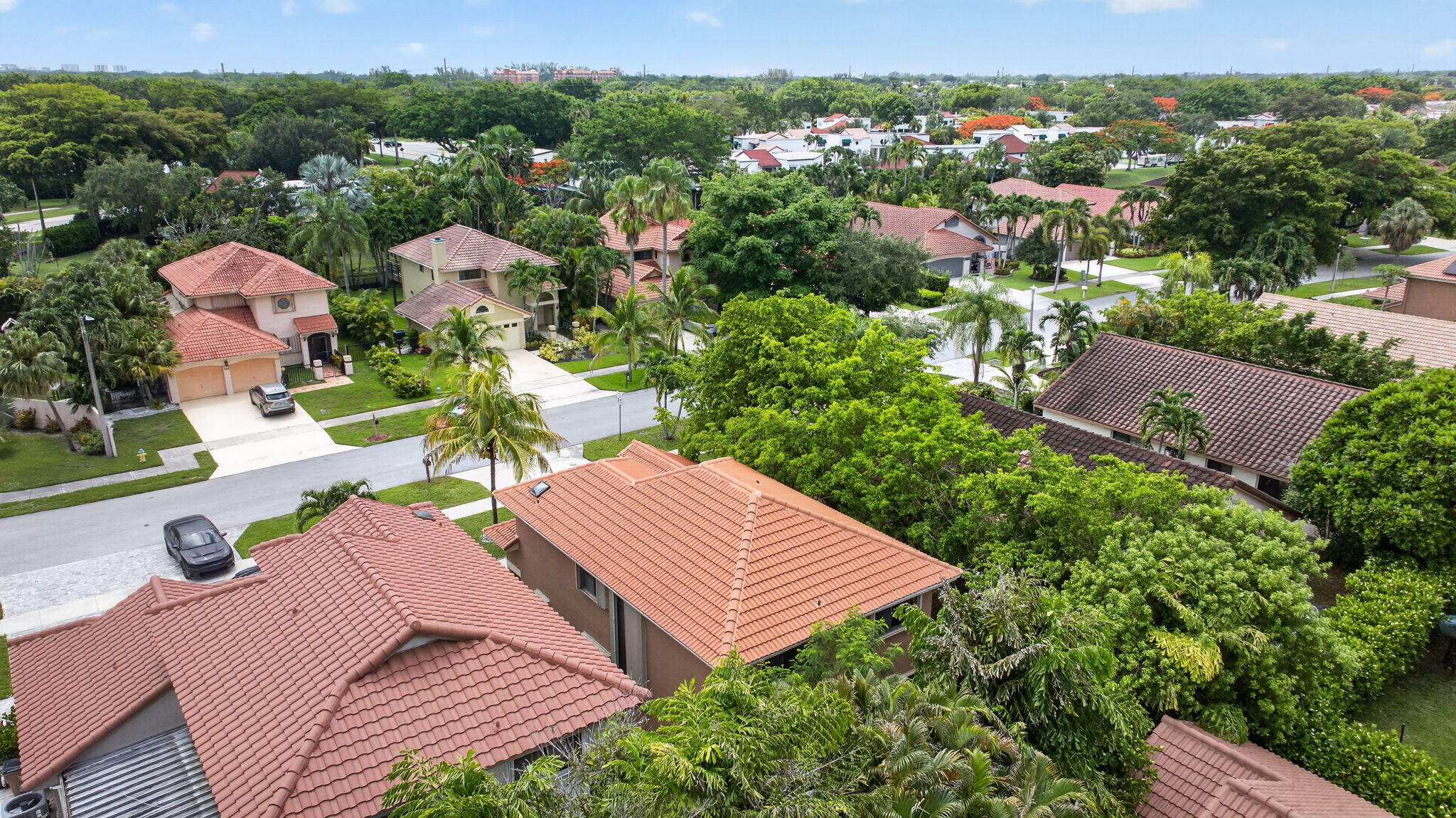 VILLAGES OF HILLSBORO - Residential Lease