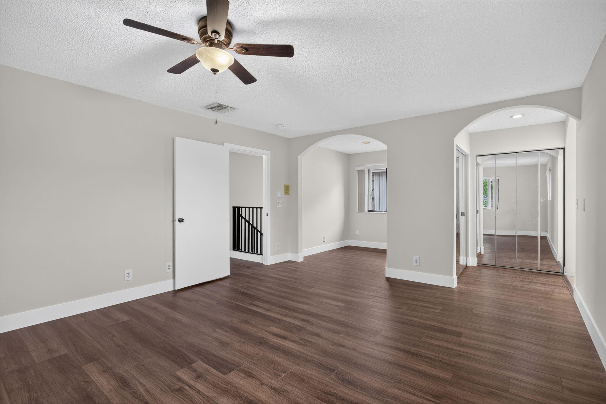 VILLAGES OF HILLSBORO - Residential Lease