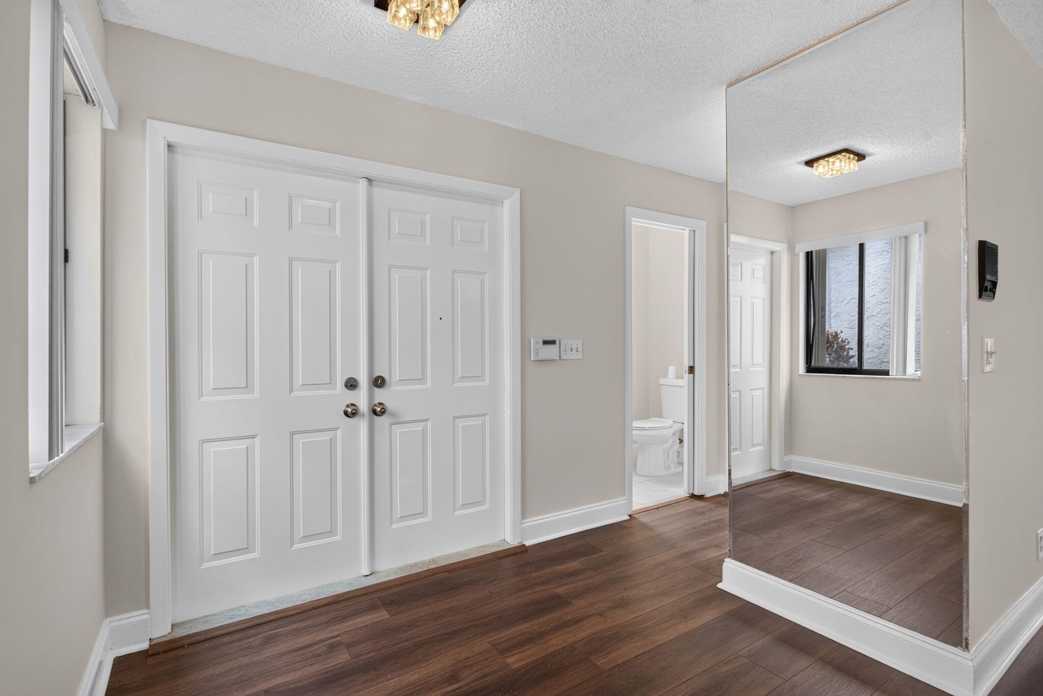 VILLAGES OF HILLSBORO - Residential Lease