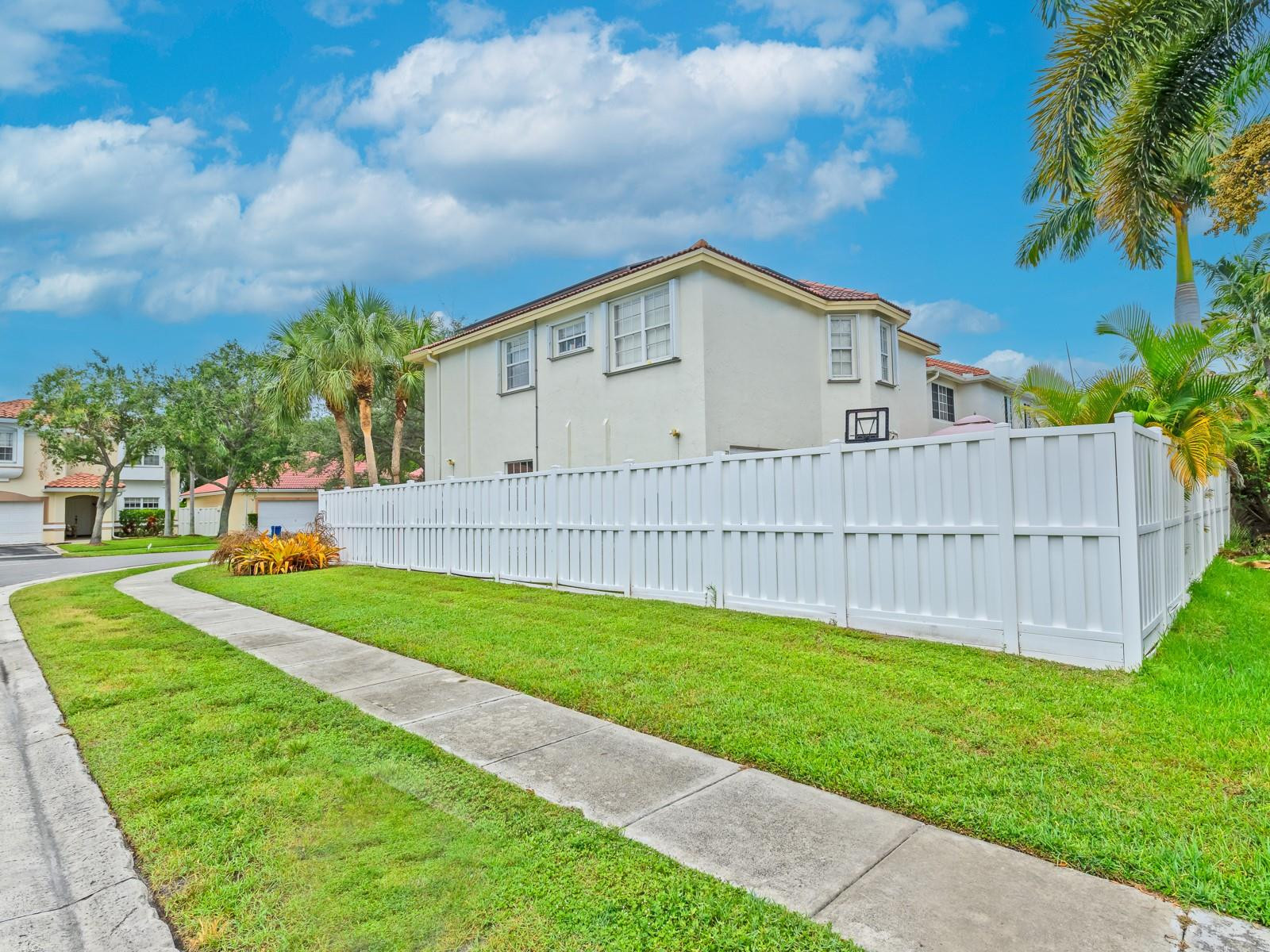 BONAVENTURE - Residential Lease