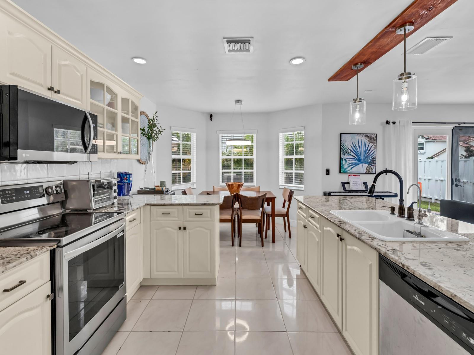 BONAVENTURE - Residential Lease
