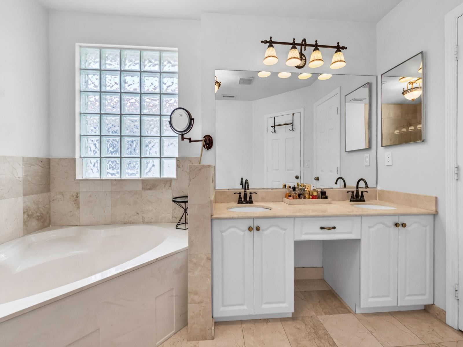 BONAVENTURE - Residential Lease