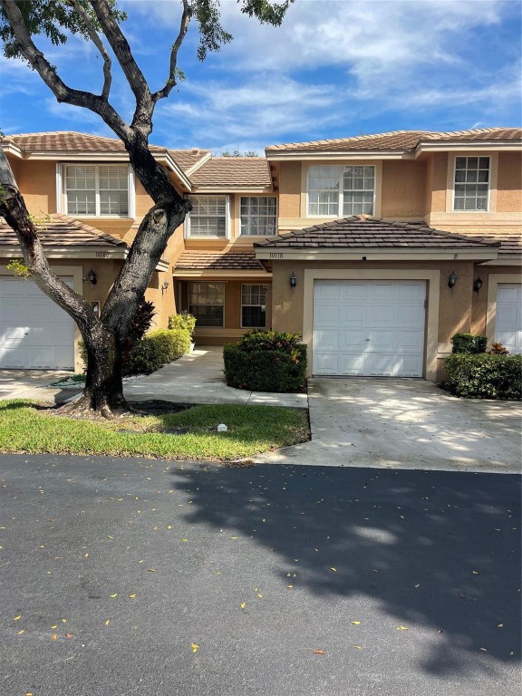 COBBLESTONE WALK - Residential