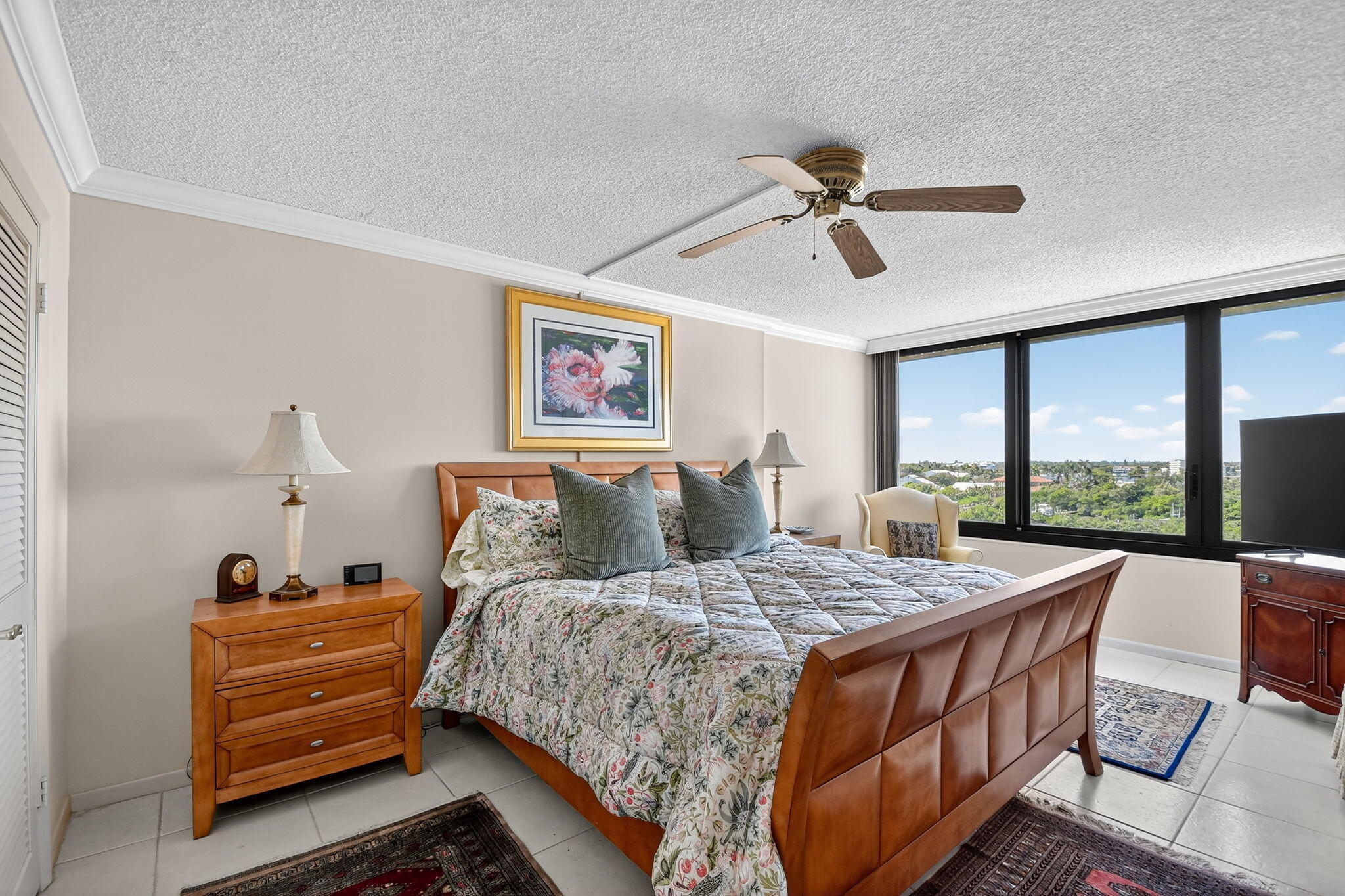 MAYFAIR HOUSE CONDO - Residential Lease