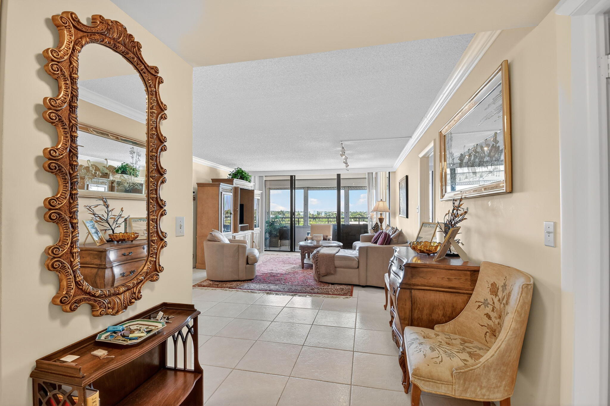 MAYFAIR HOUSE CONDO - Residential Lease