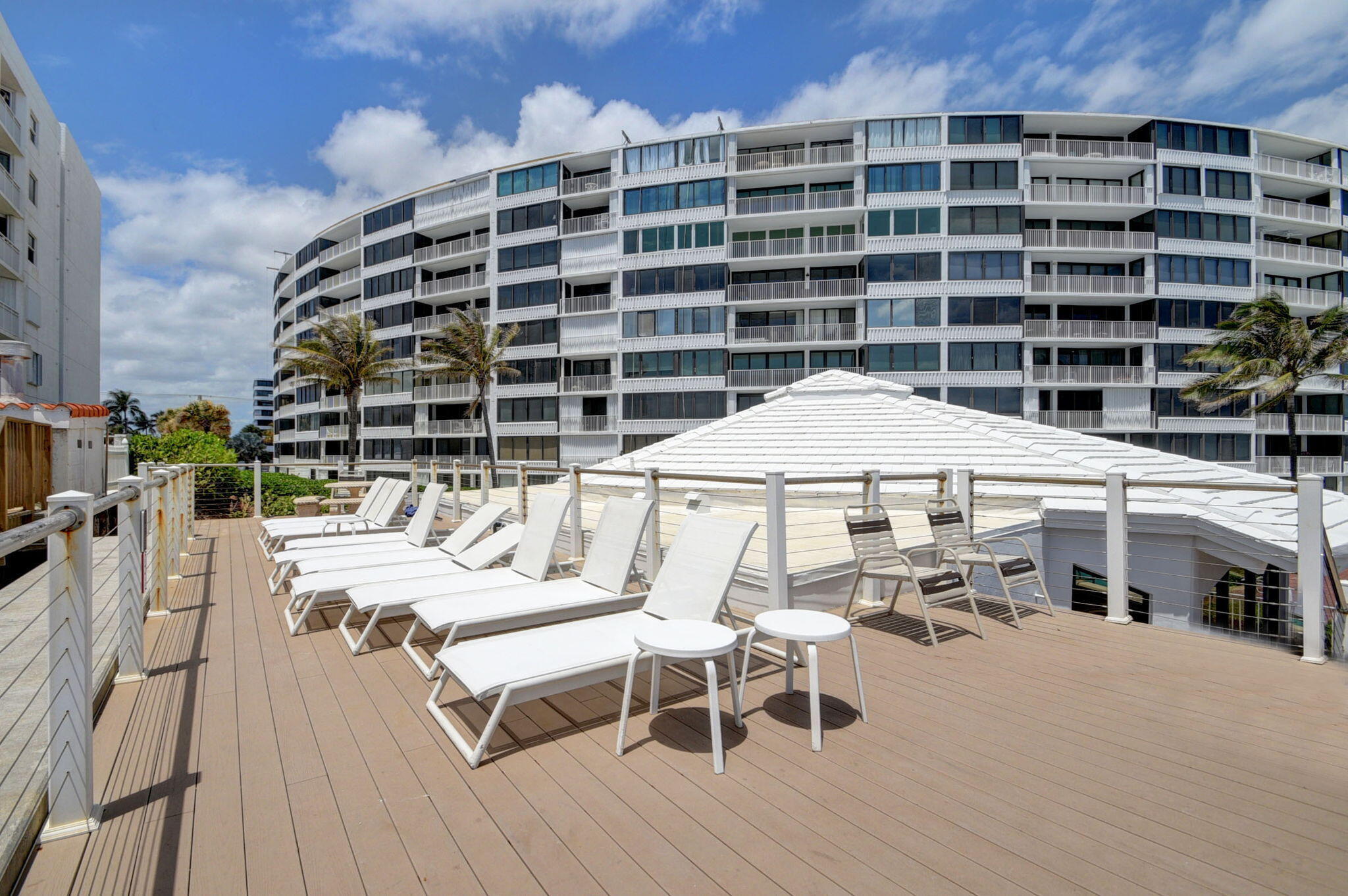 MAYFAIR HOUSE CONDO - Residential Lease