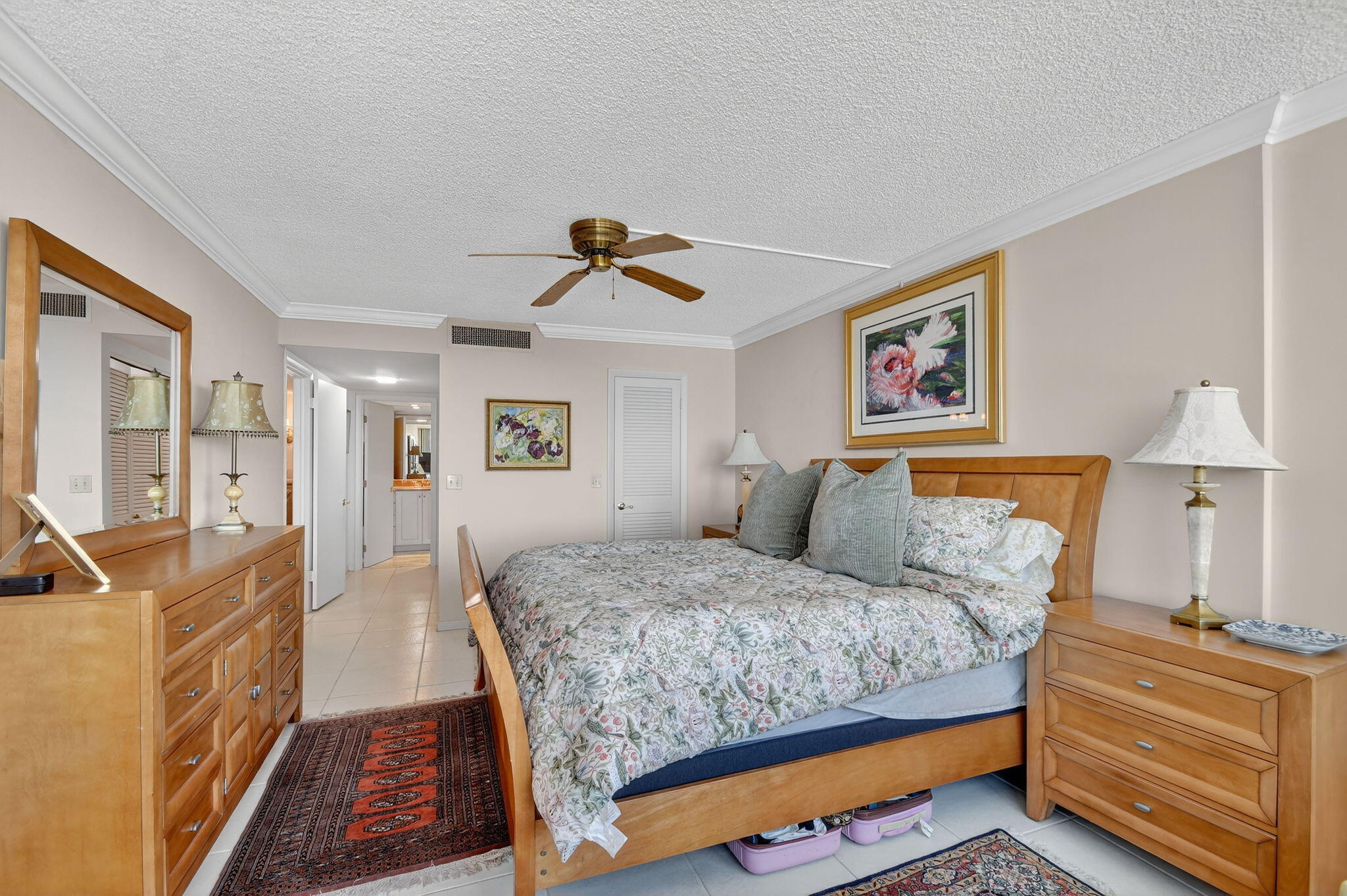 MAYFAIR HOUSE CONDO - Residential Lease