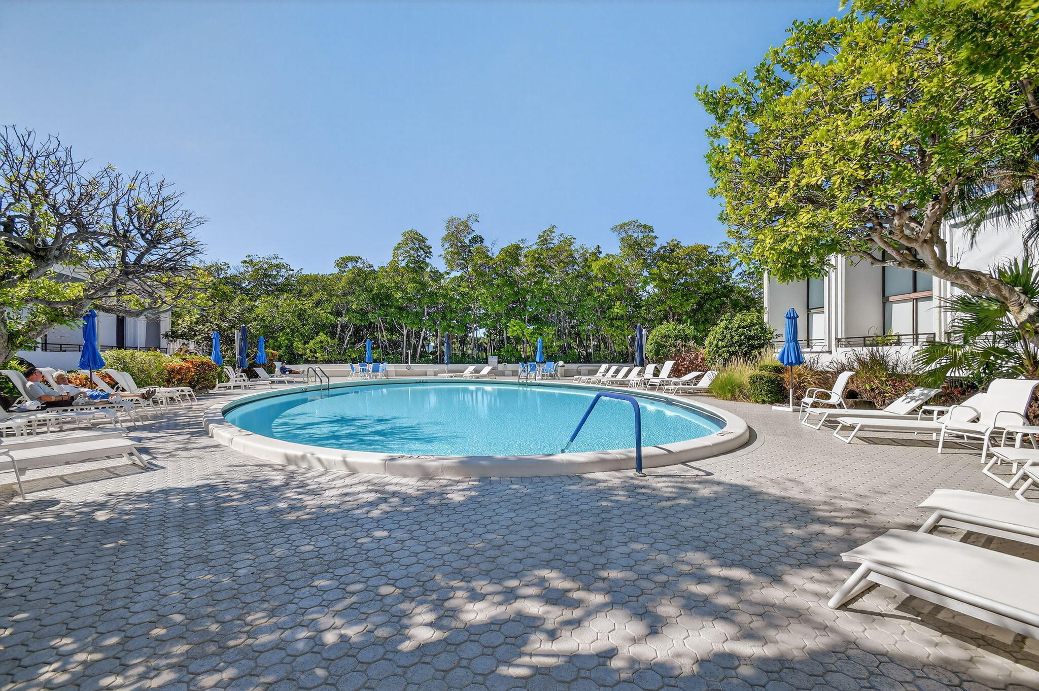 MAYFAIR HOUSE CONDO - Residential Lease