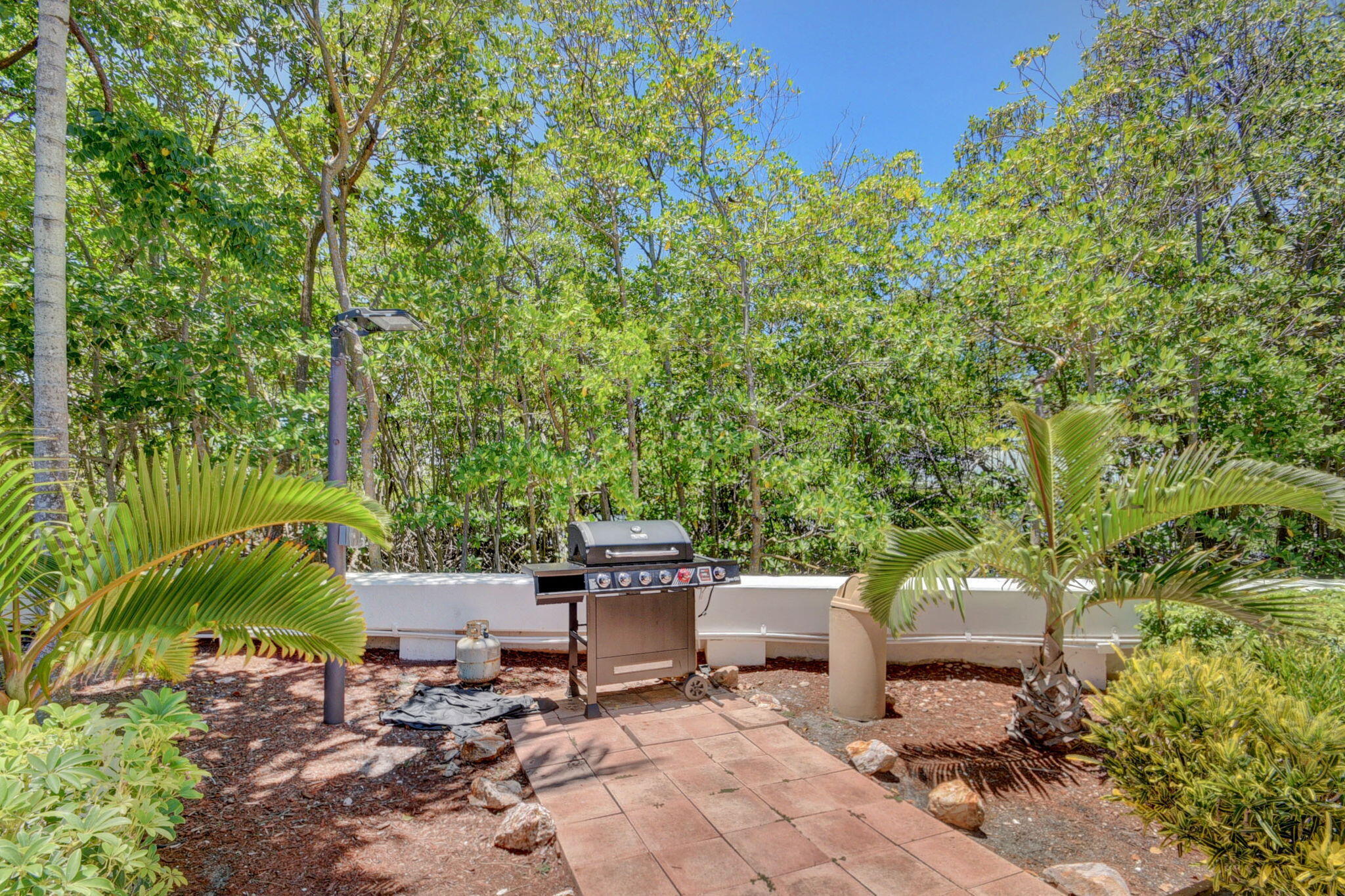 MAYFAIR HOUSE CONDO - Residential Lease