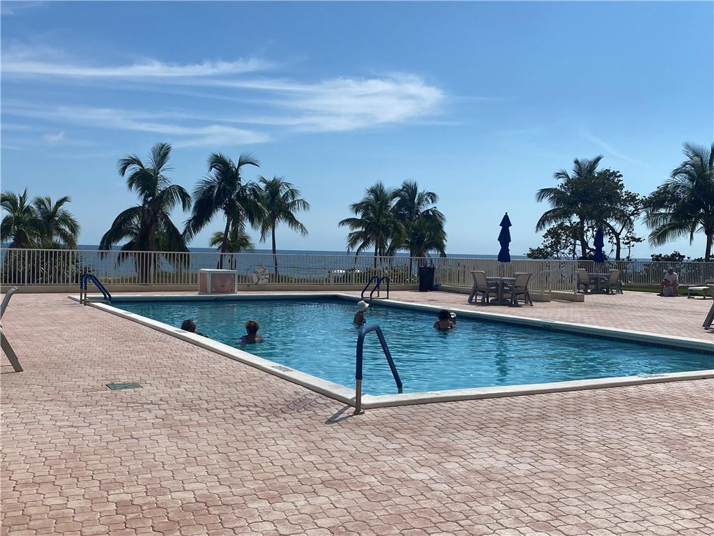 ADMIRALTY TOWERS CONDOMINIUM - Residential Lease