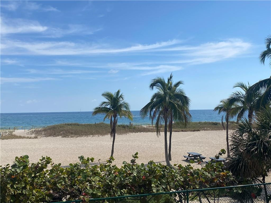 ADMIRALTY TOWERS CONDOMINIUM - Residential Lease