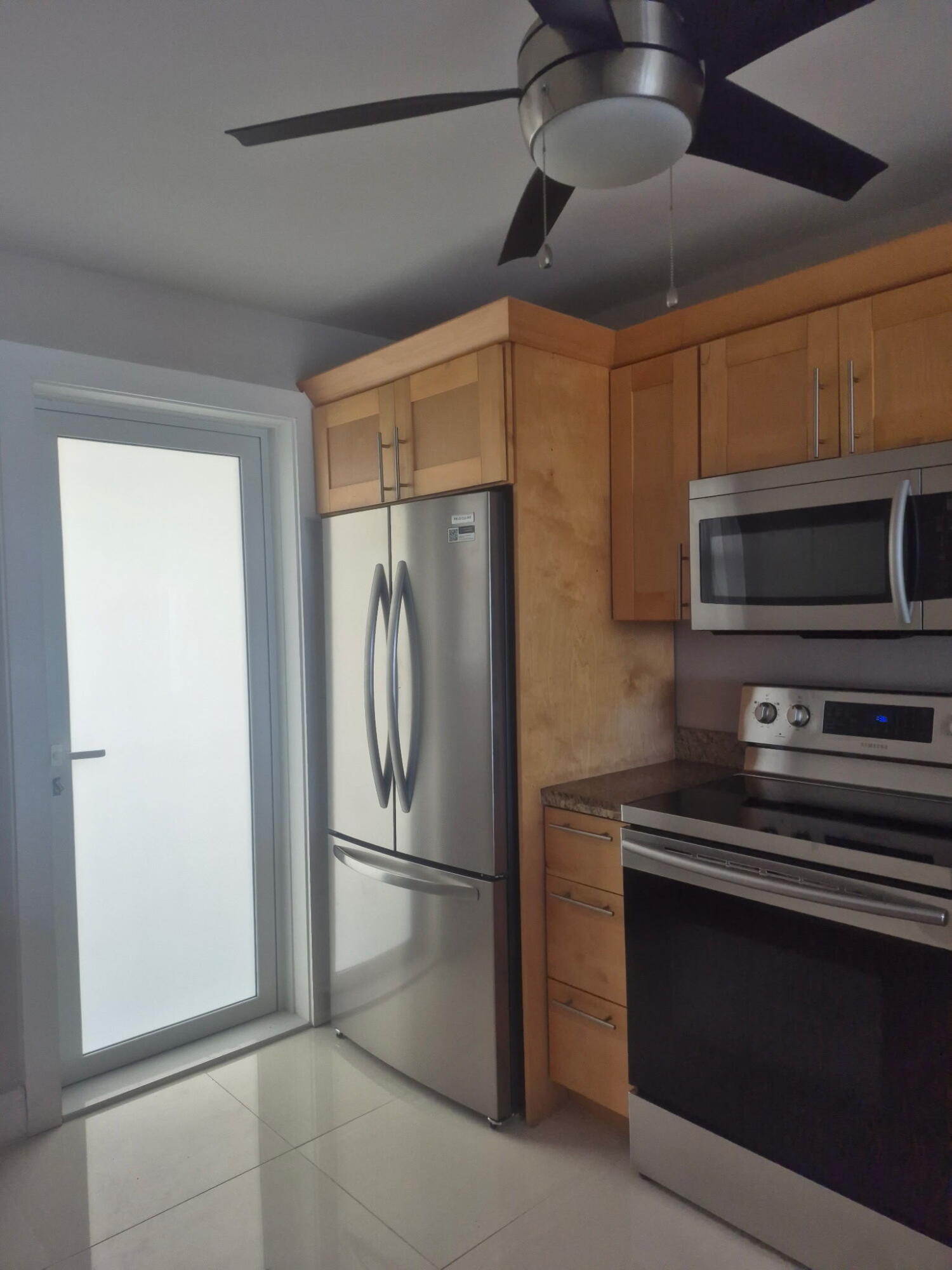 ADMIRALTY TOWERS CONDOMINIUM - Residential Lease