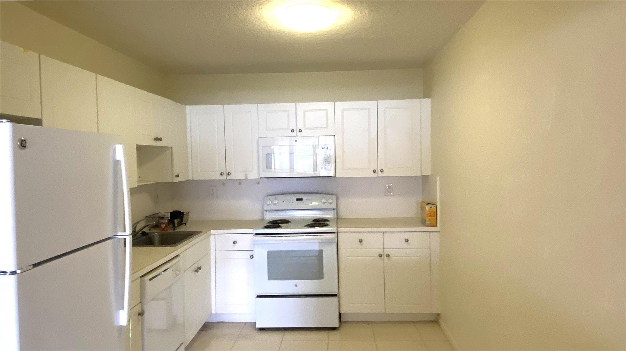COCO CAY CONDO - Residential
