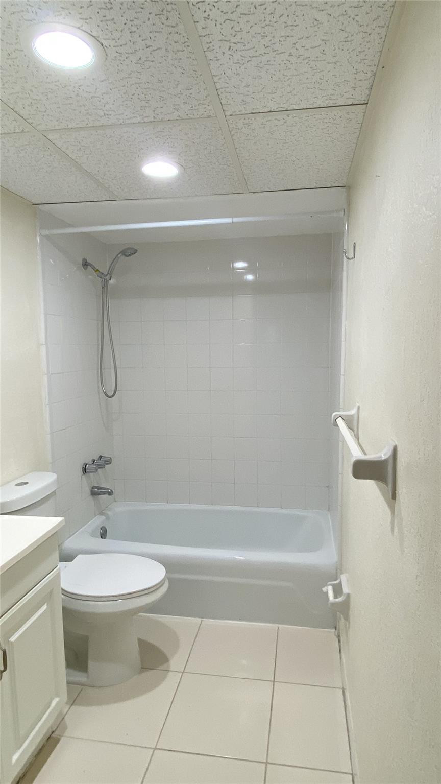 COCO CAY CONDO - Residential