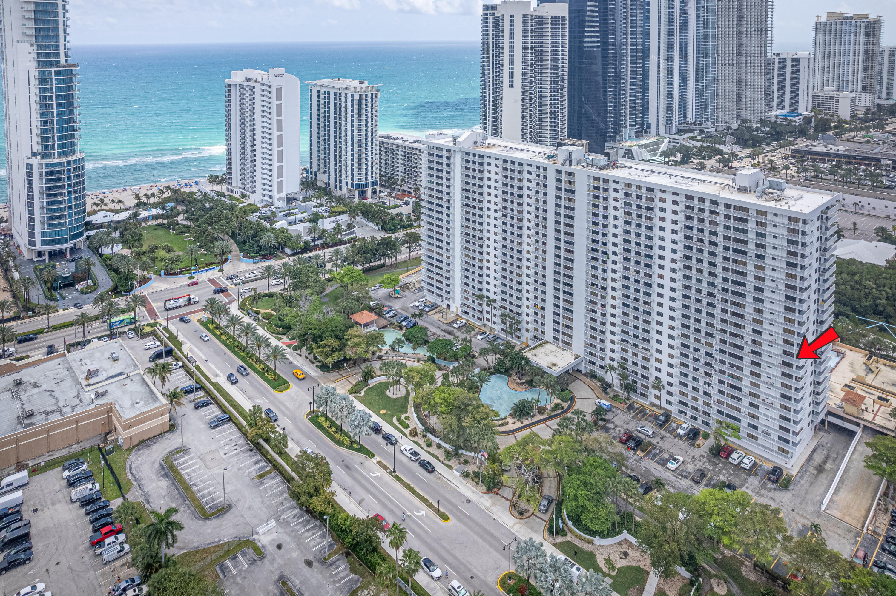 WINSTON TOWERS 600 CONDO - Residential