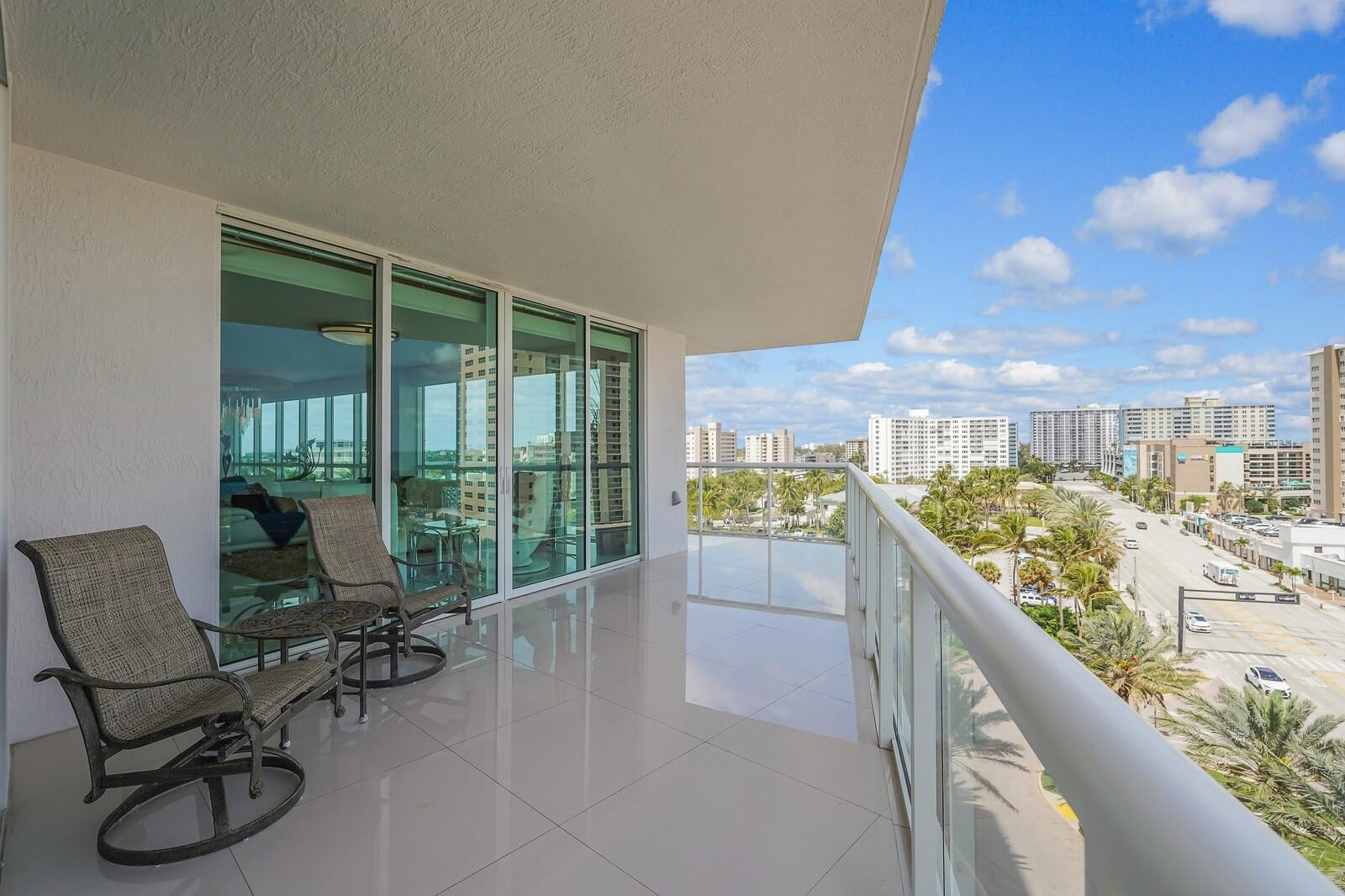 PLAZA AT OCEANSIDE (THE) CONDO - Residential