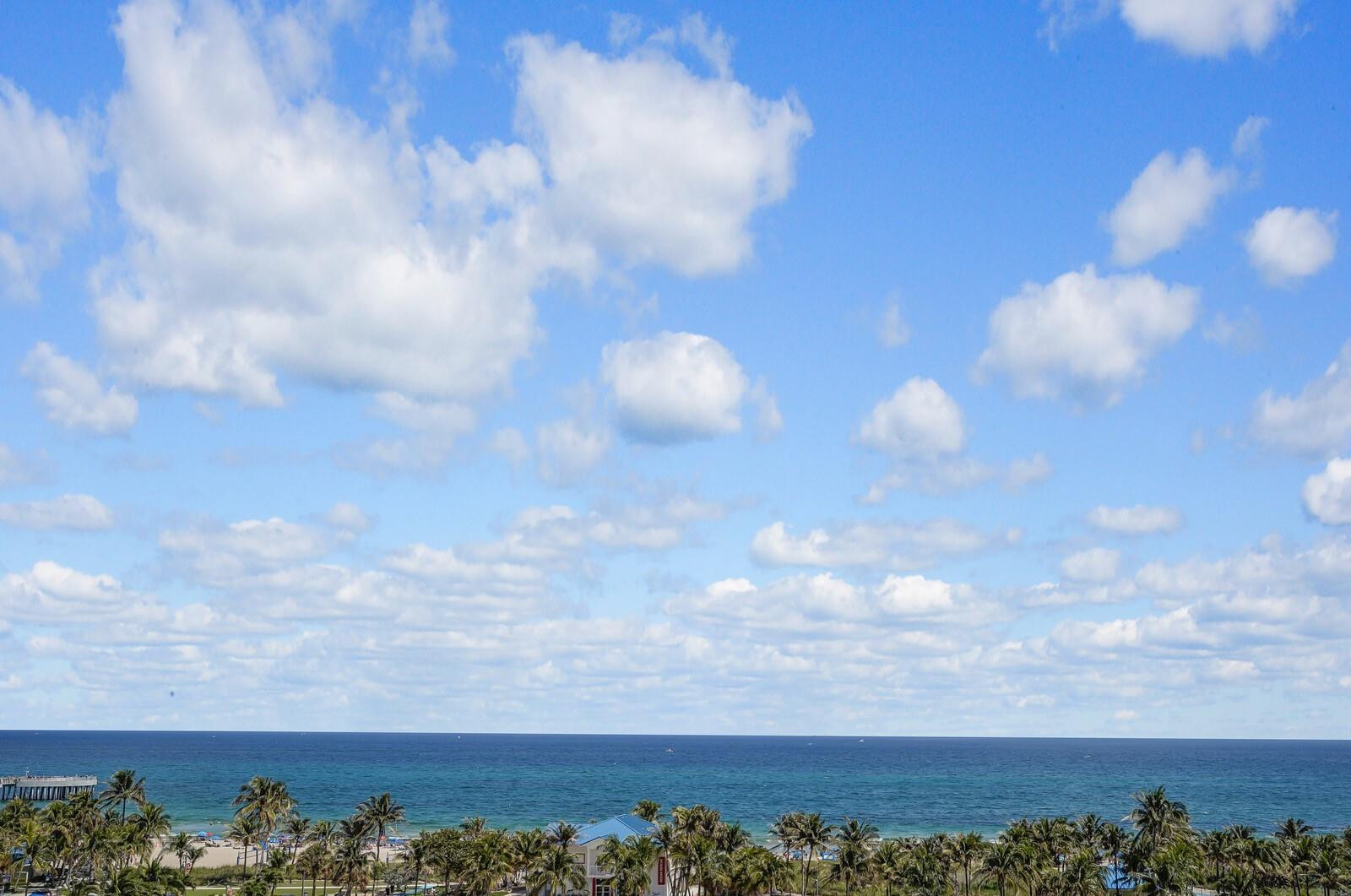 PLAZA AT OCEANSIDE (THE) CONDO - Residential