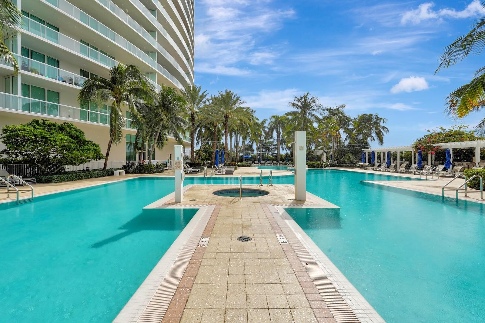 PLAZA AT OCEANSIDE (THE) CONDO - Residential