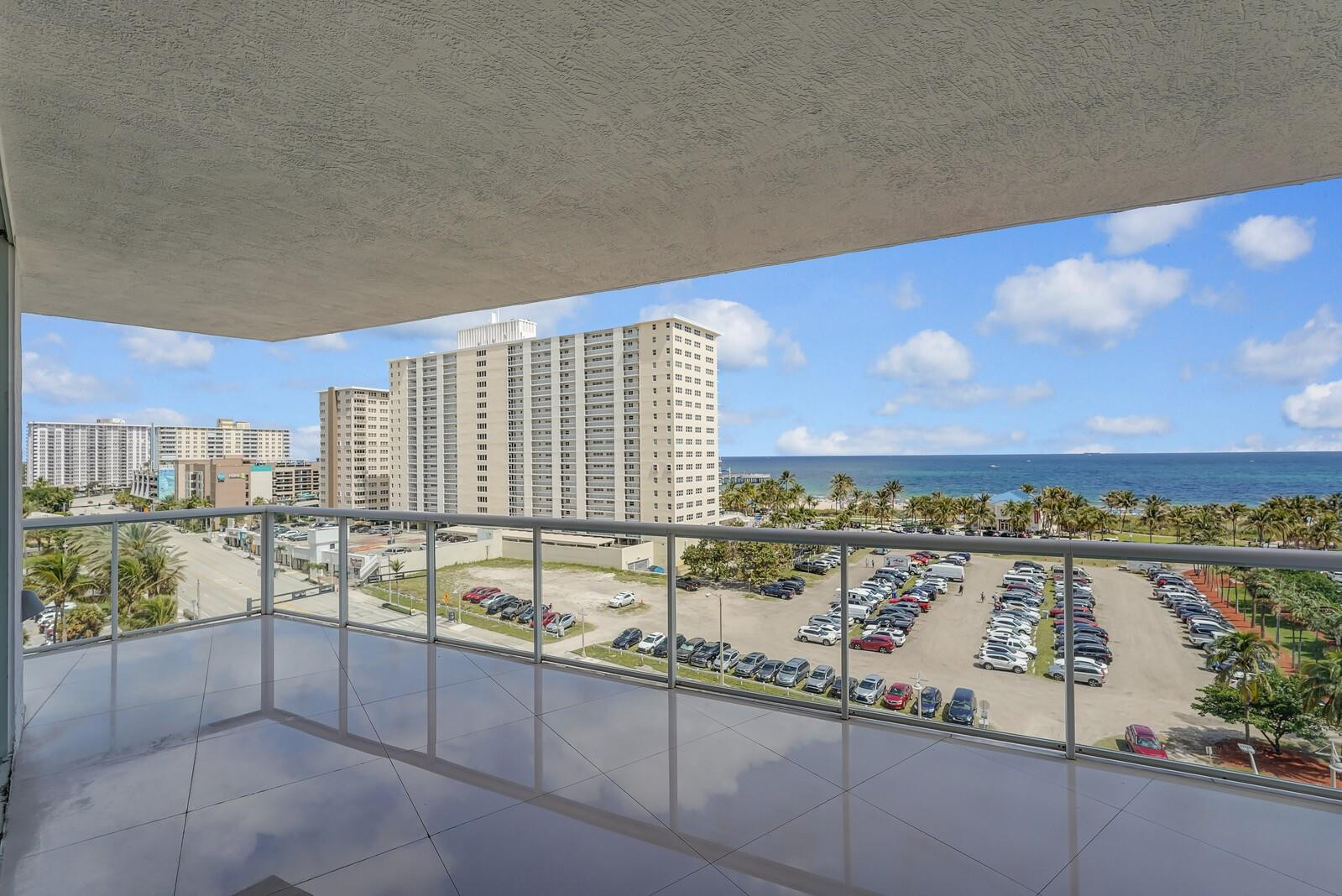 PLAZA AT OCEANSIDE (THE) CONDO - Residential