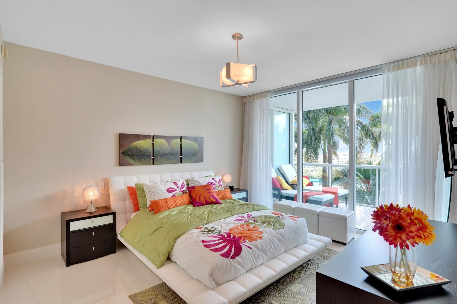 PLAZA AT OCEANSIDE (THE) CONDO - Residential