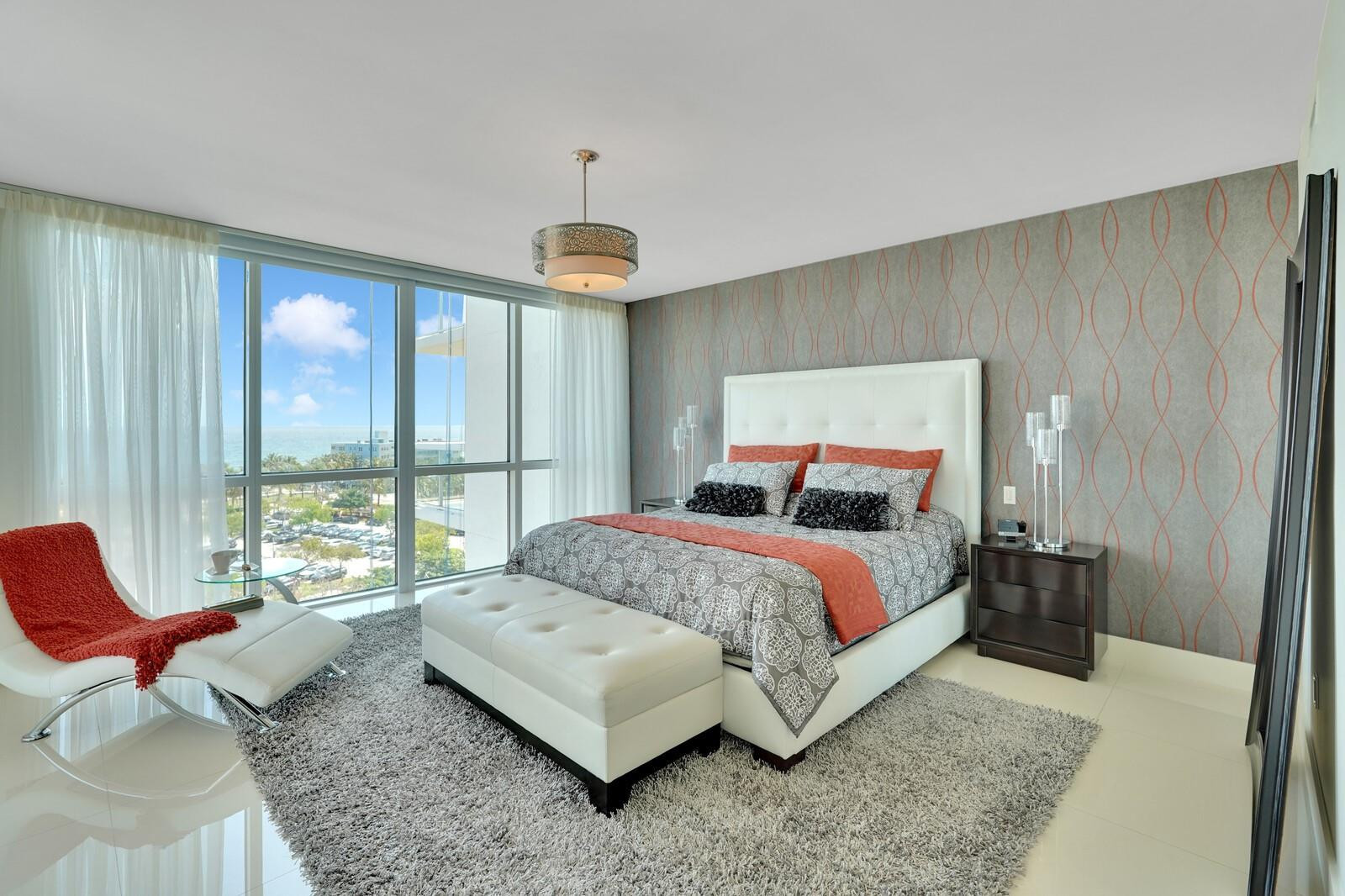 PLAZA AT OCEANSIDE (THE) CONDO - Residential