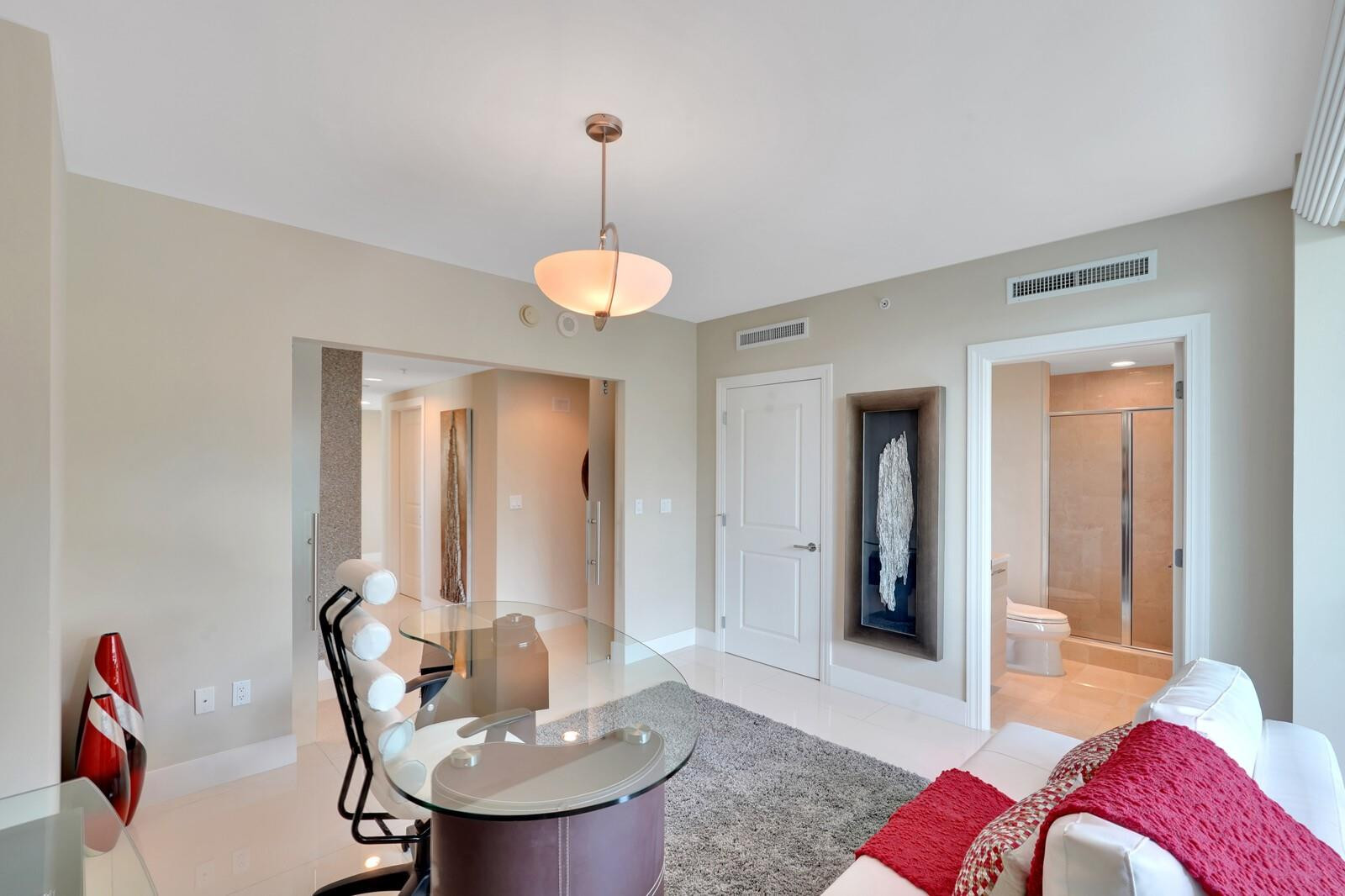 PLAZA AT OCEANSIDE (THE) CONDO - Residential