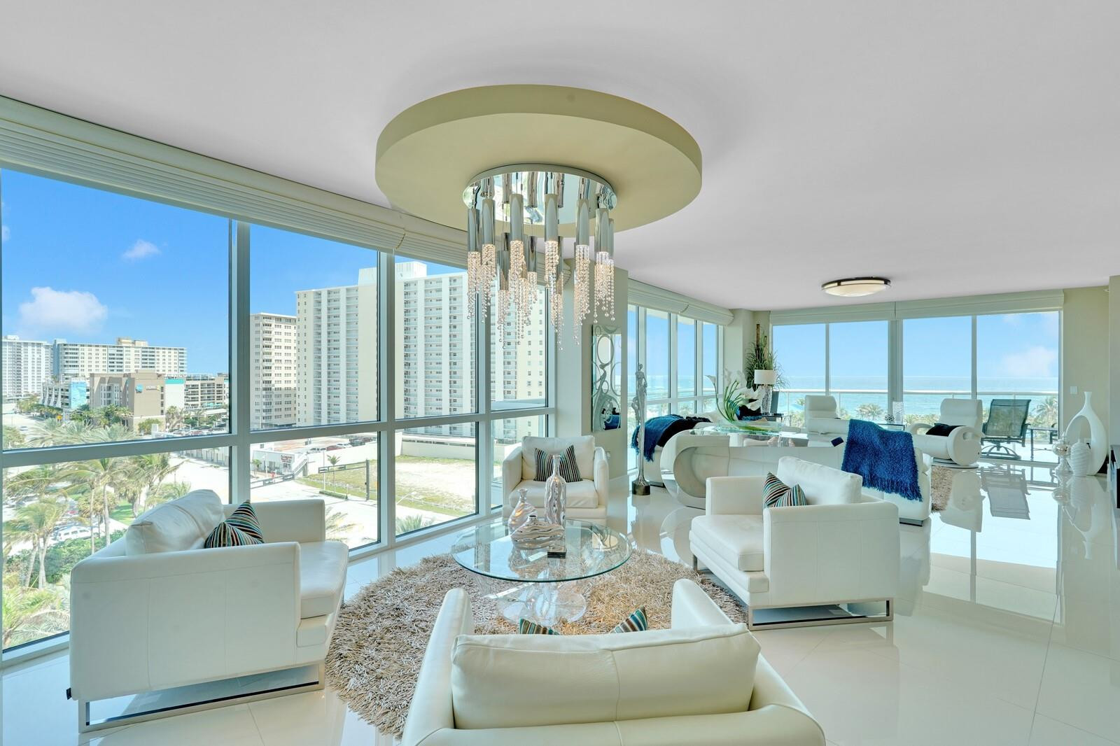 PLAZA AT OCEANSIDE (THE) CONDO - Residential
