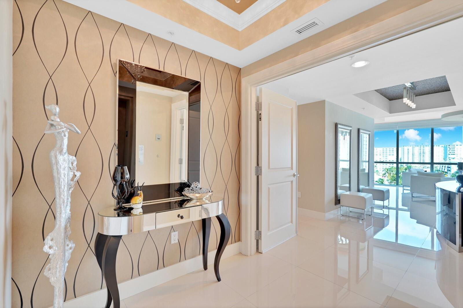 PLAZA AT OCEANSIDE (THE) CONDO - Residential