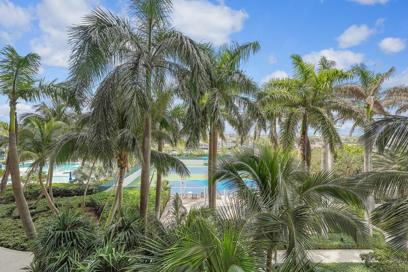 PLAZA AT OCEANSIDE (THE) CONDO - Residential