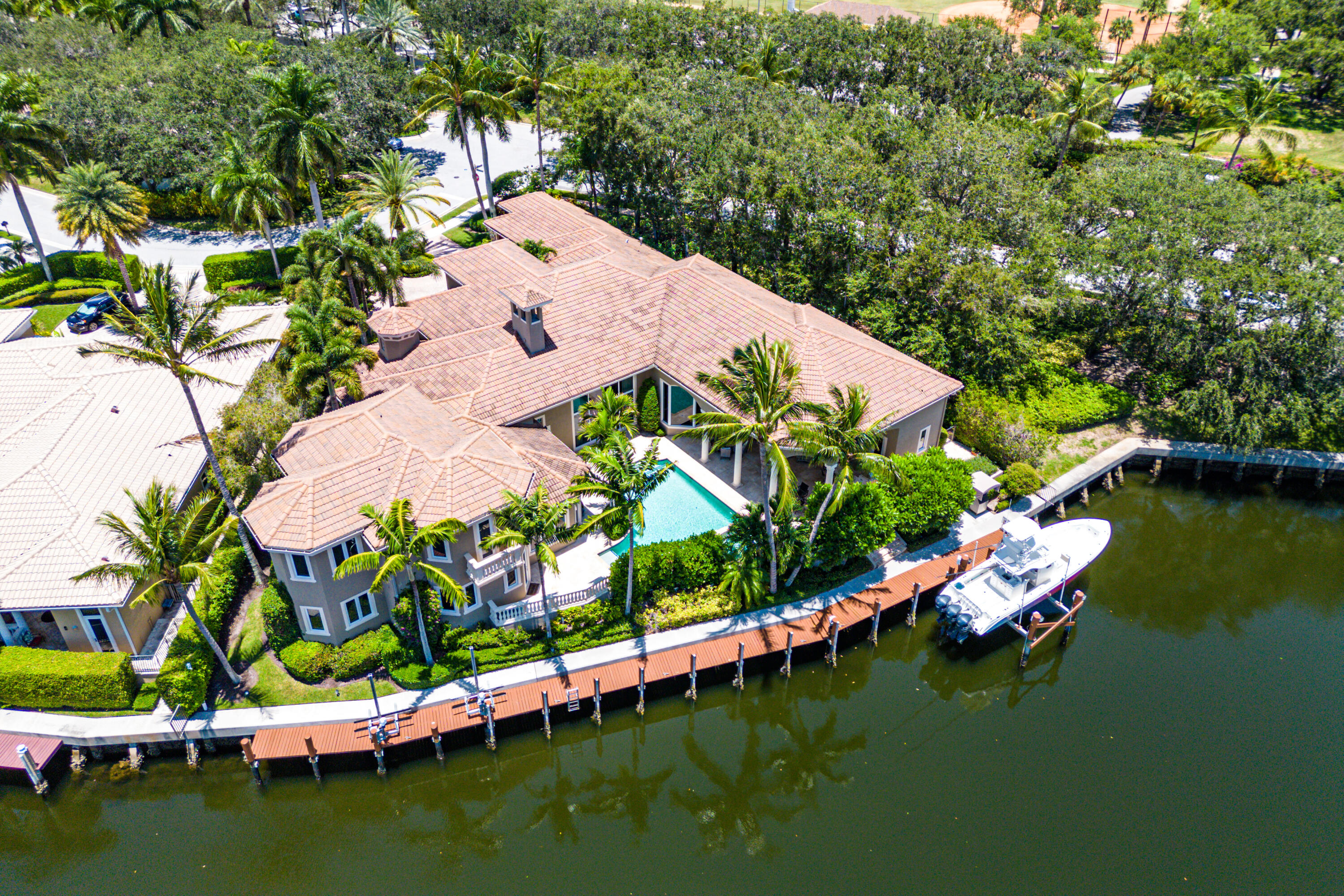 HARBOUR ISLES - Residential