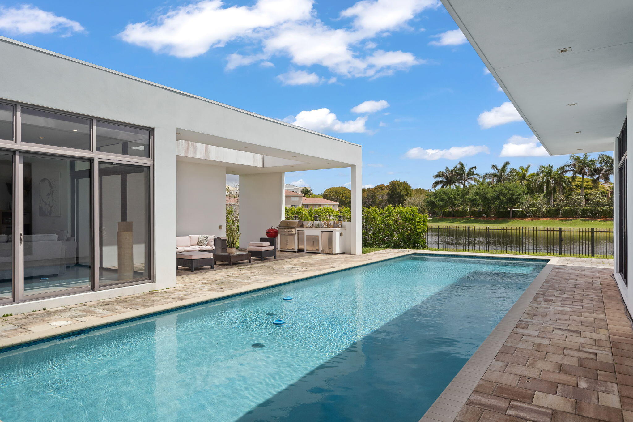 WESTON ESTATES - Residential