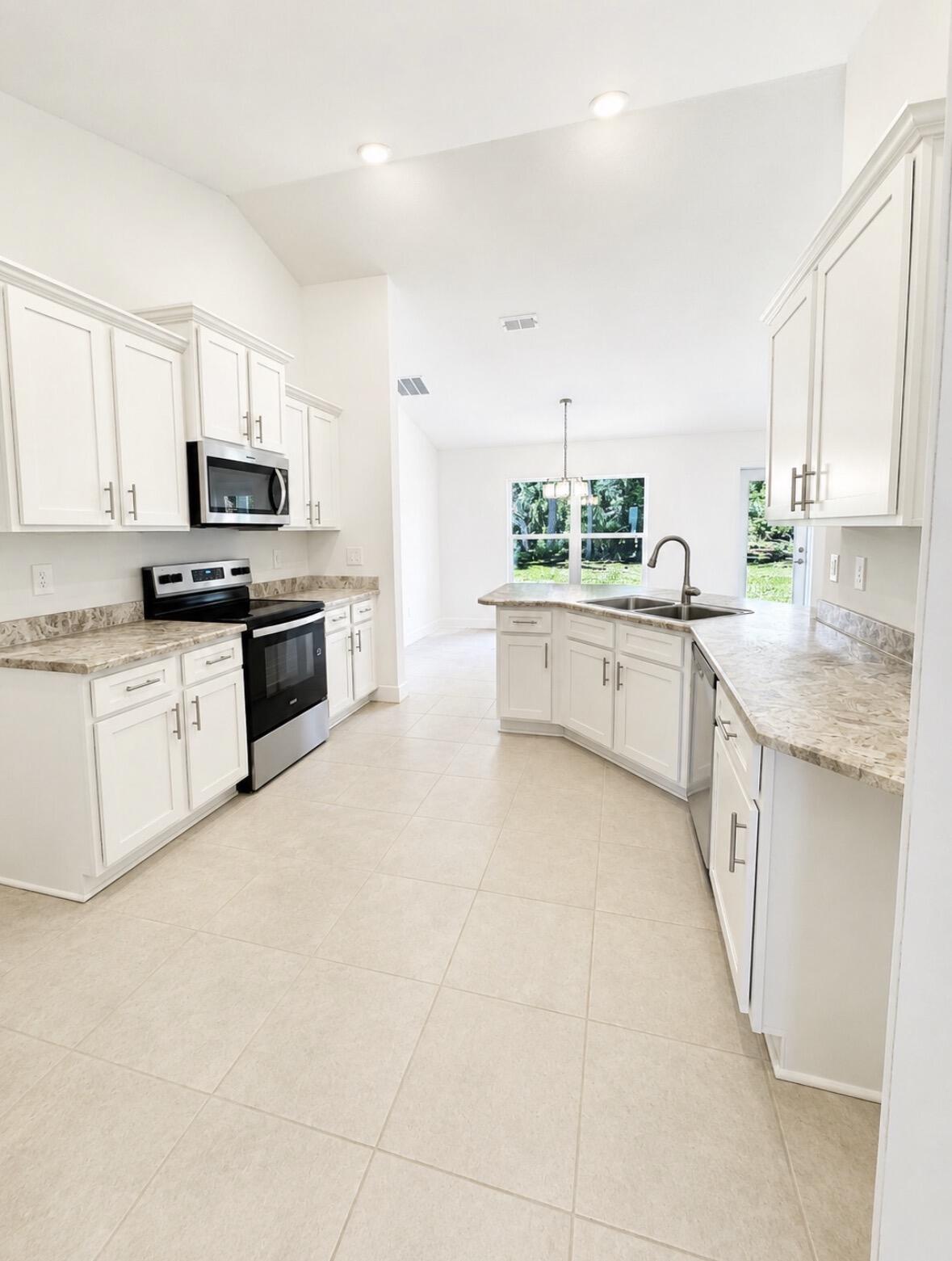 PORT ST LUCIE SECTION 16 - Residential