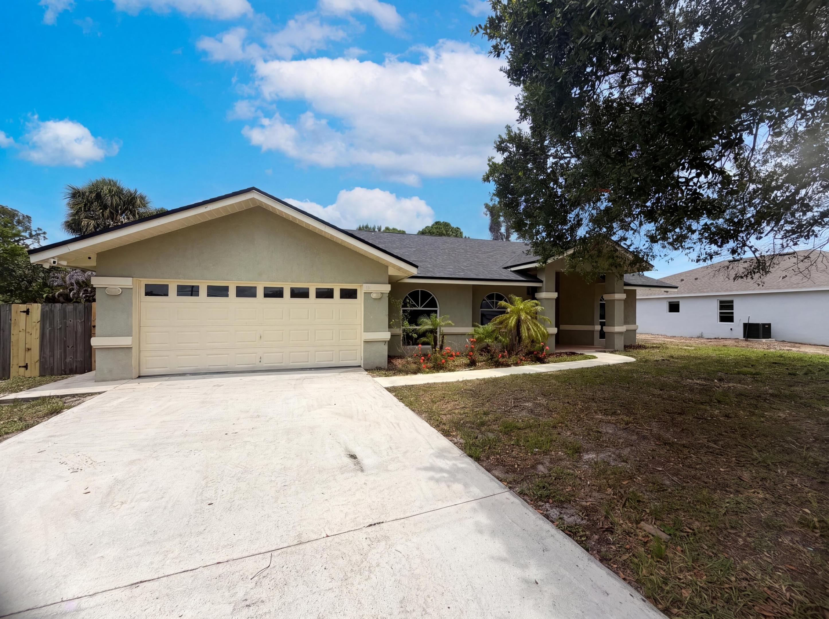 PORT ST LUCIE SECTION 3 - Residential