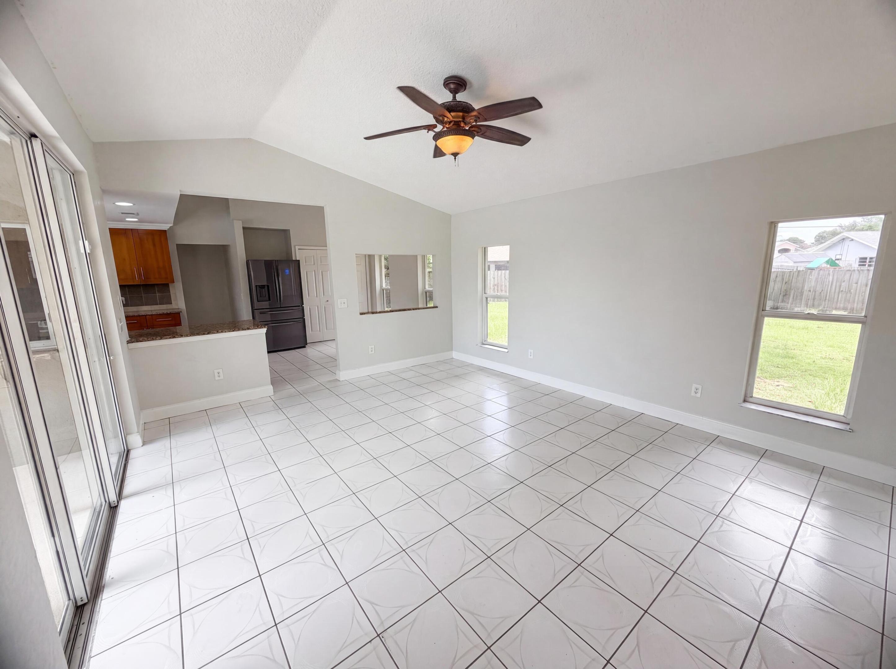 PORT ST LUCIE SECTION 3 - Residential