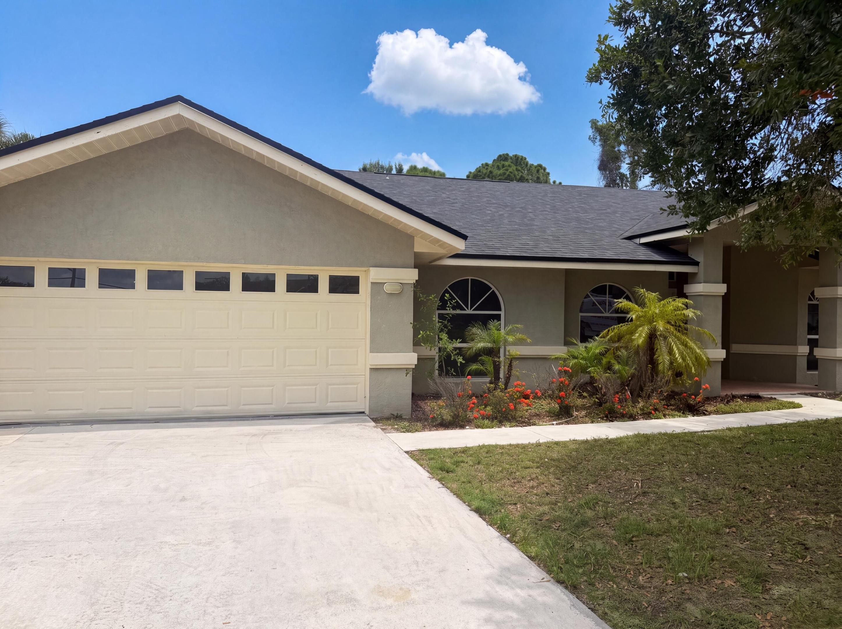 PORT ST LUCIE SECTION 3 - Residential
