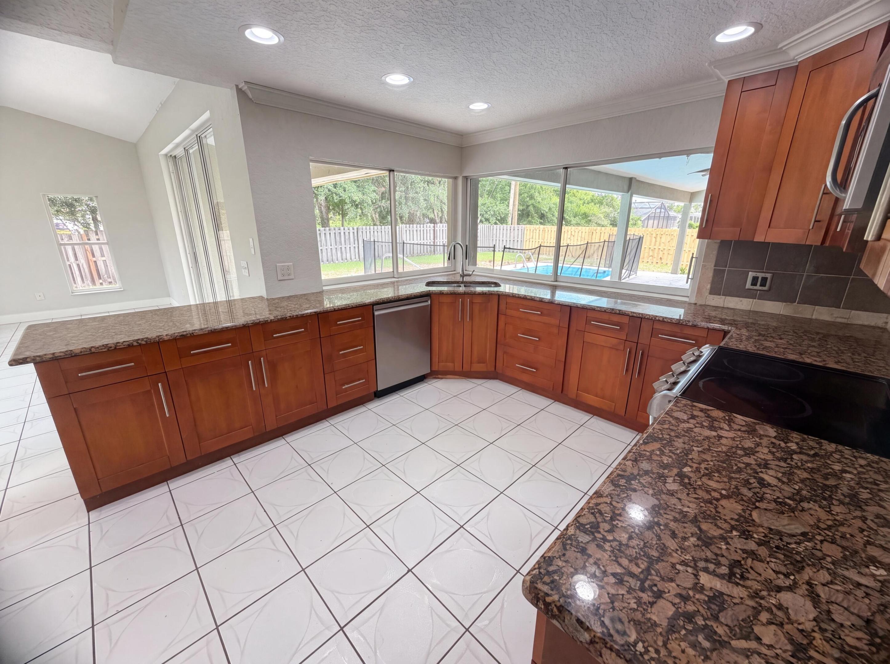 PORT ST LUCIE SECTION 3 - Residential