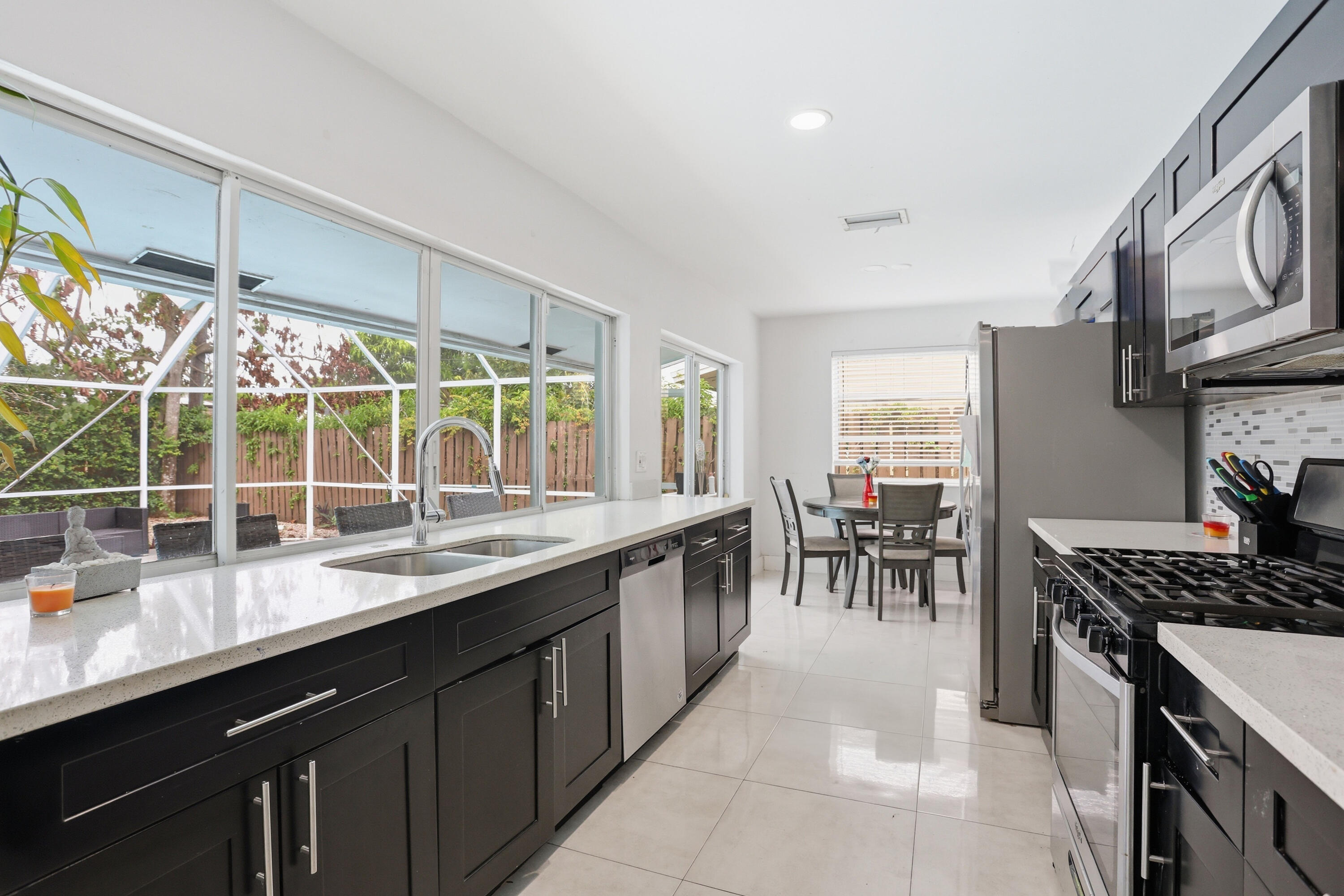 SUNRISE GOLF VILLAGE SEC FOUR - Residential